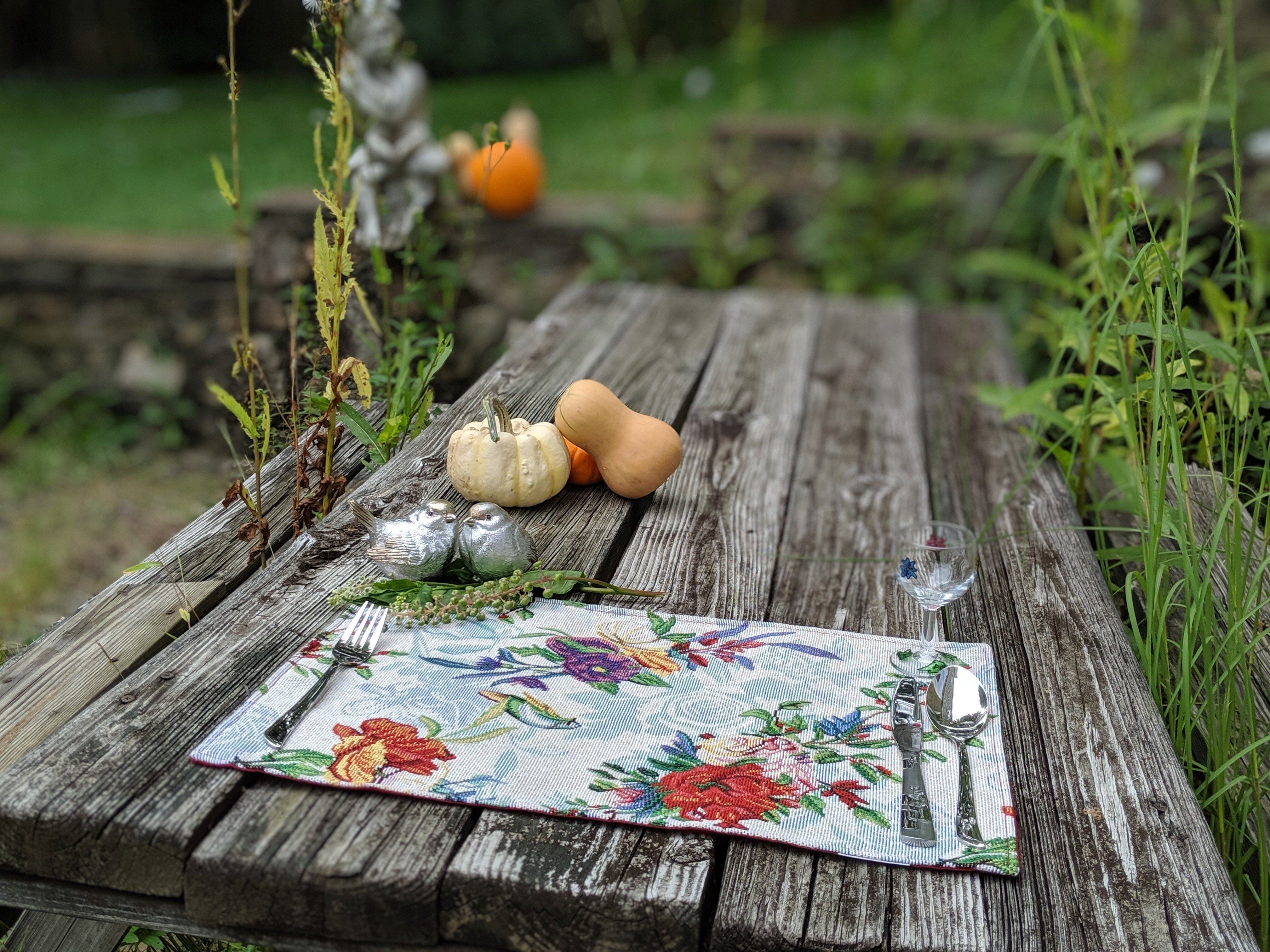 DaDa Bedding Set of 4-Pieces Tropical Sky Blue Birds Floral Tapestry Dining Table Placemats 13” x 19” (18116)