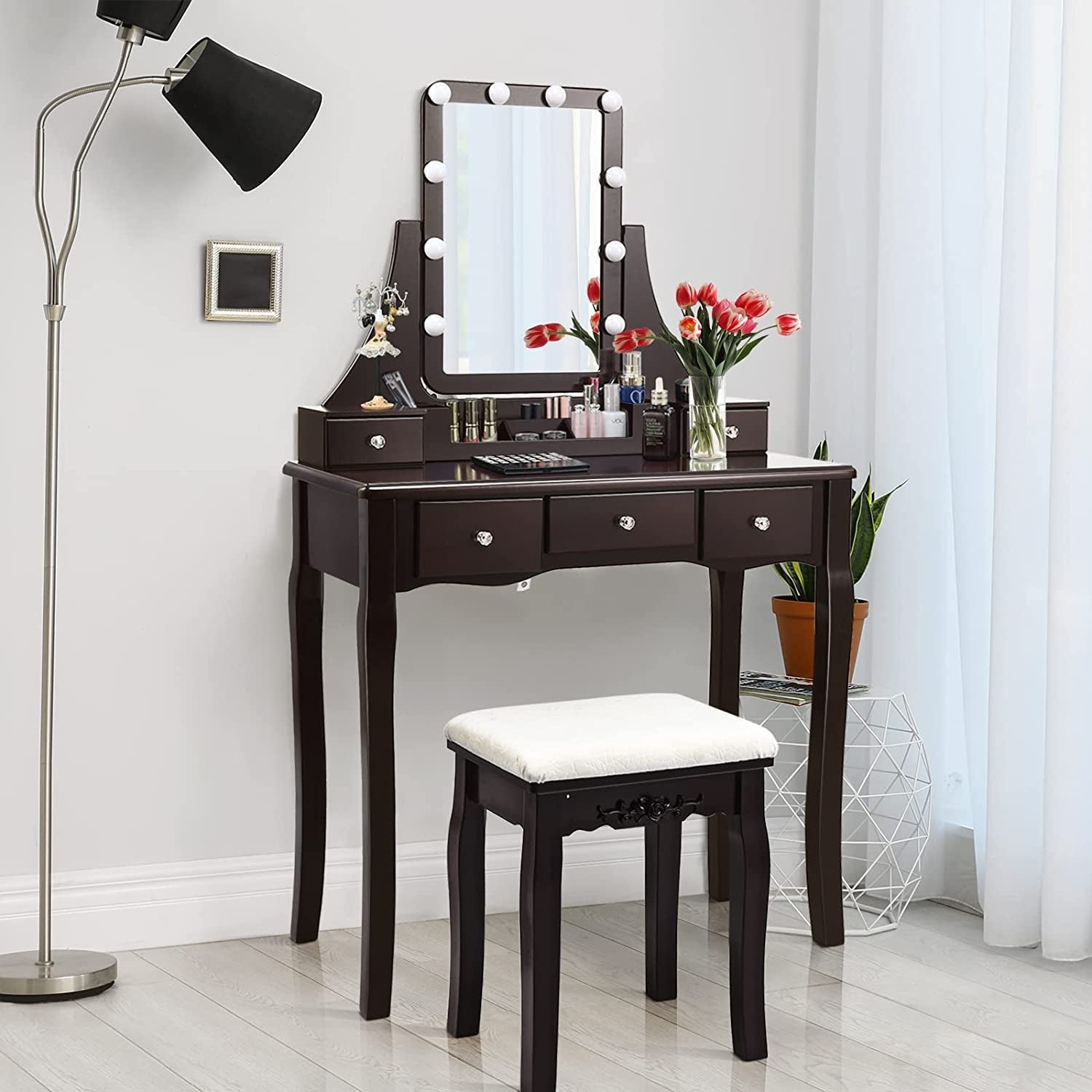 Brown Vanity Table Set With 10 LED Lights For Bedroom