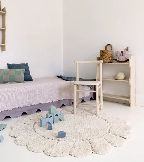 GABRIELLE Round washable cotton children's bedroom rug with ‘petals’ finish