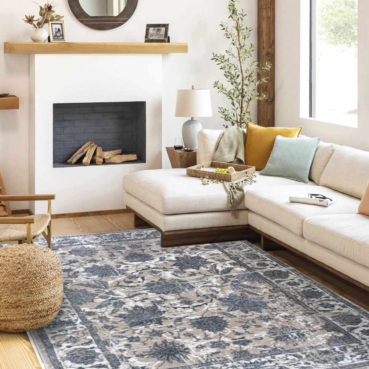 ROY's Home Navy Big Flower Area Rugs, Vintage Effect Lines