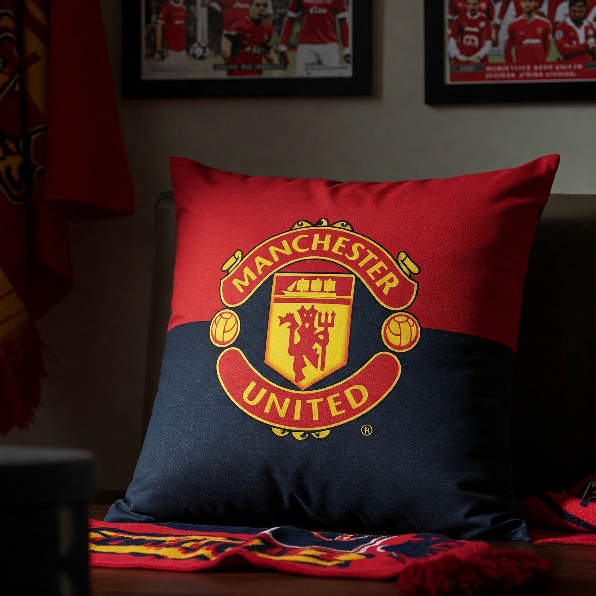 Manchester United Cushion Cover 45x45cm: Premium Cotton - Football Gift for Fans-0