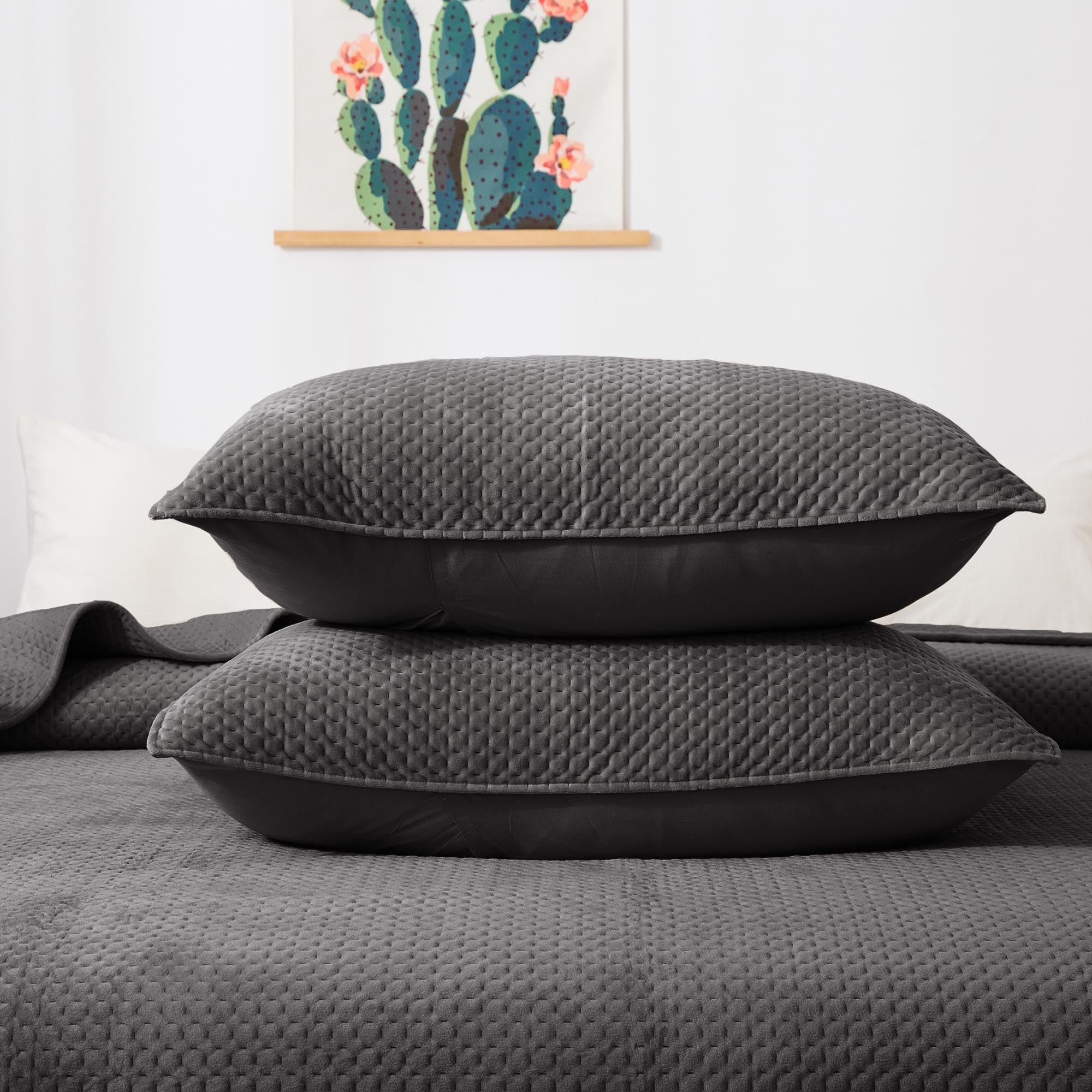 Kasentex All Season Cozy Velvet Quilt Set with Shams, Queen, King, Room Decor, Graduation Gifts