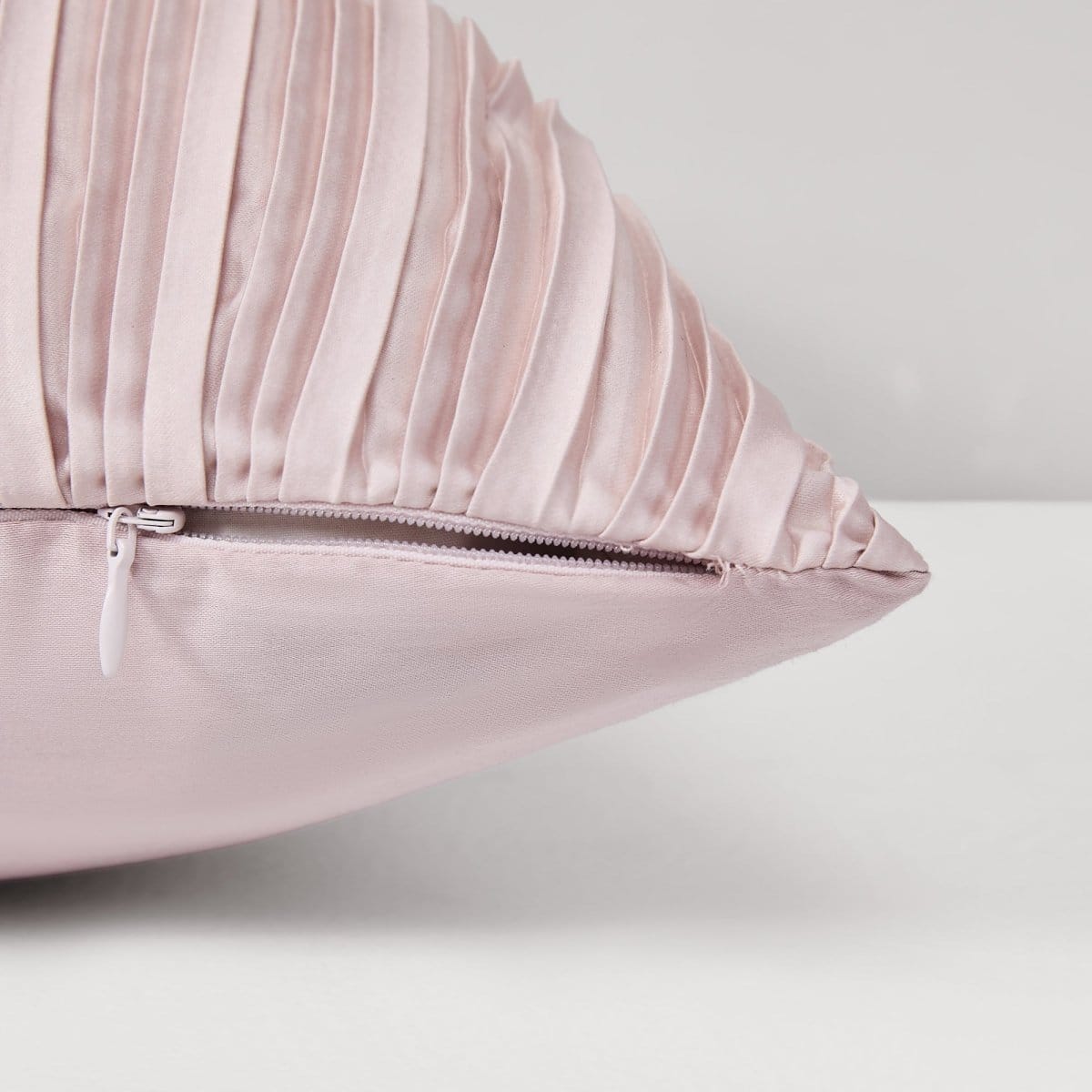 Eira Decorative Pillow Cover