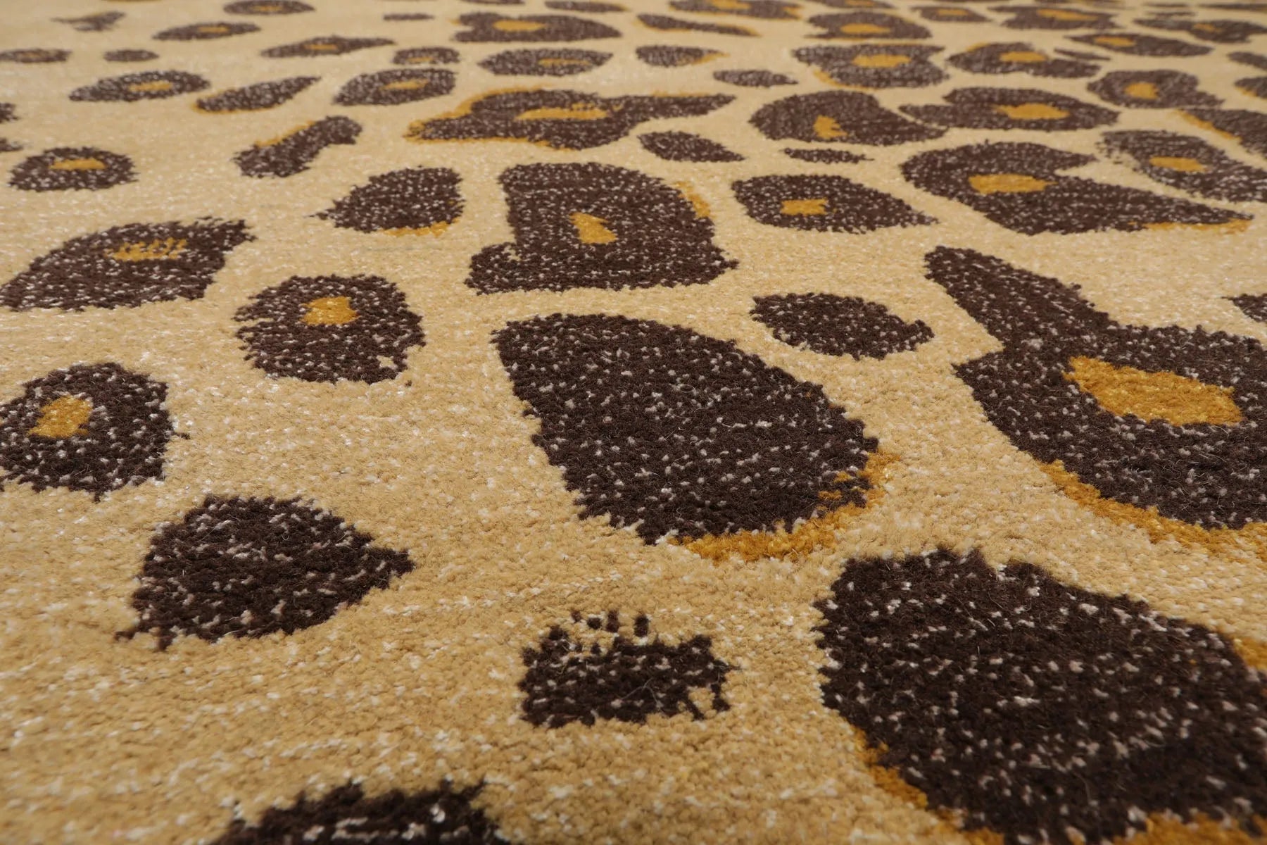 LoomBloom Multi Size Warm Beige Hand Tufted Modern Leopard Print Wool and Bamboo Silk Oriental Area Rug