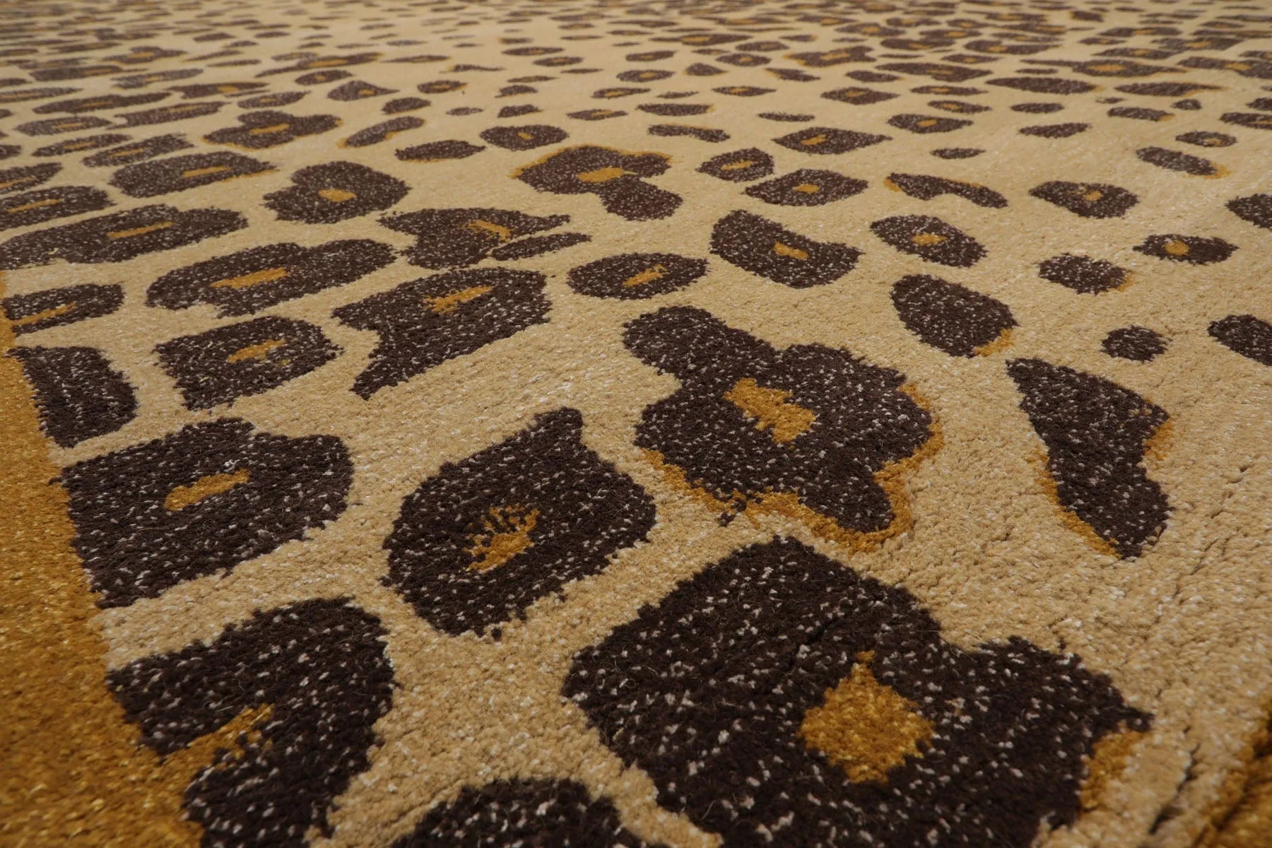 LoomBloom Multi Size Warm Beige Hand Tufted Modern Leopard Print Wool and Bamboo Silk Oriental Area Rug