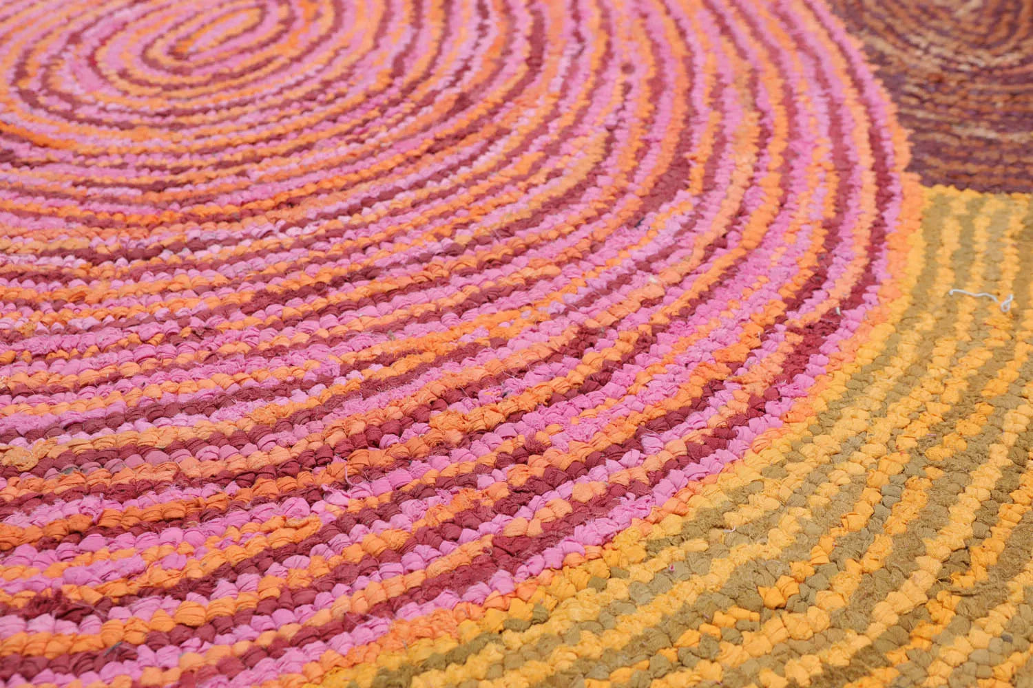 5' 4''x7' 6'' Hand Tufted Cotton Circle Medley Multi Color Cotton Area Rug Oriental Area Rug Pink, Gold Color