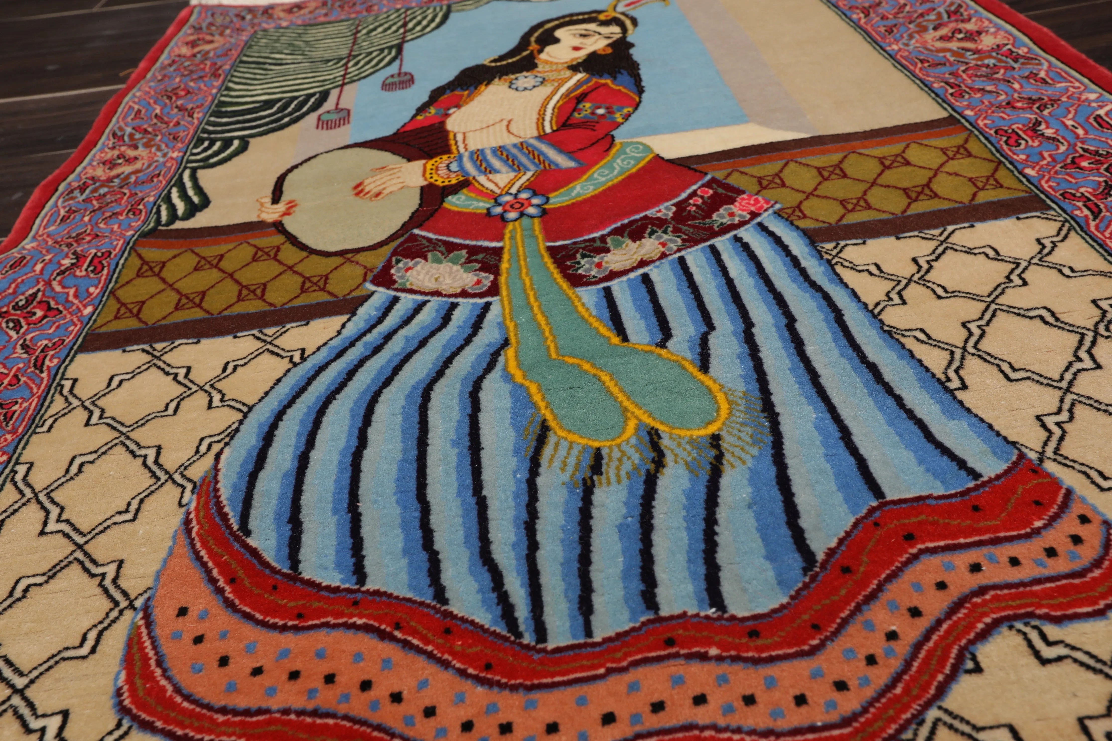 2' 5''x3' 10'' Hand Knotted 100% Wool Pictorial Tapestry Isfahan 300 kpsi Oriental Area Rug Beige, Blue Color