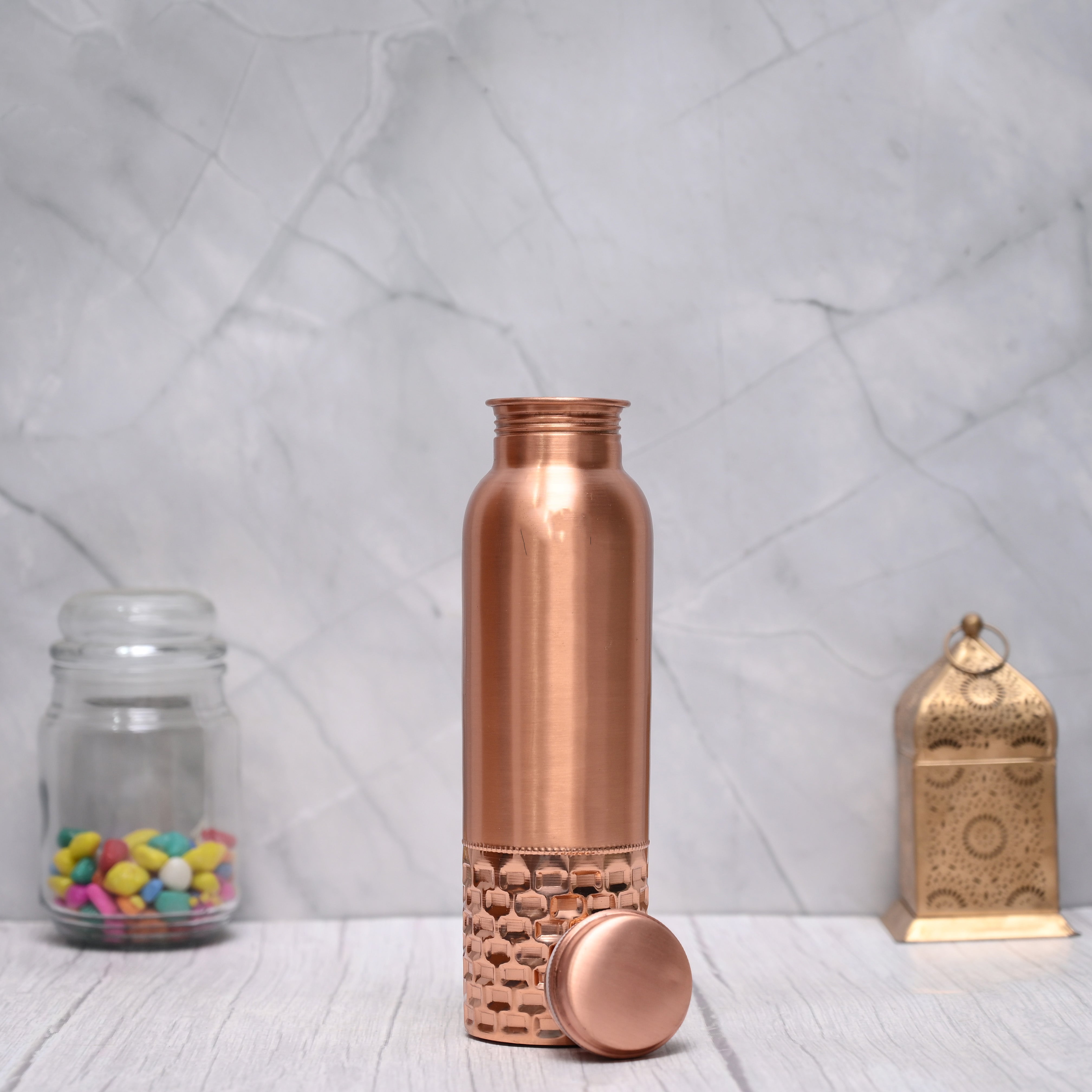 High Quality Pure Copper Water Bottle With Brick Hammered Design 950 ML-1