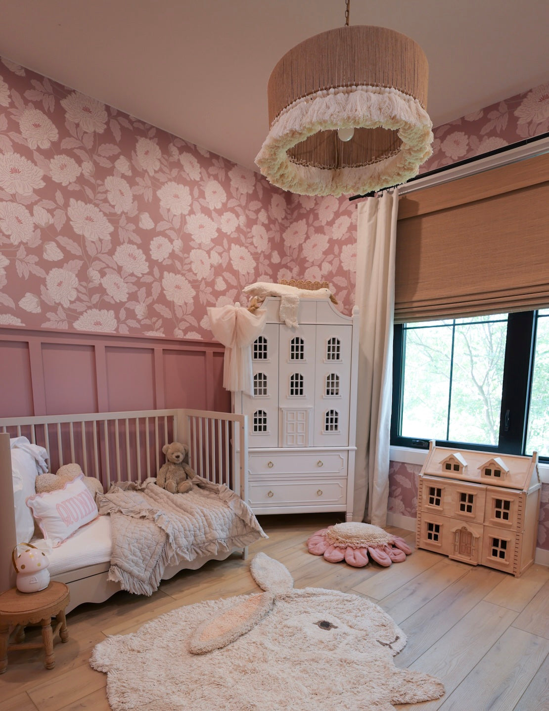 Riley Wallpaper by Gabriela Dachin