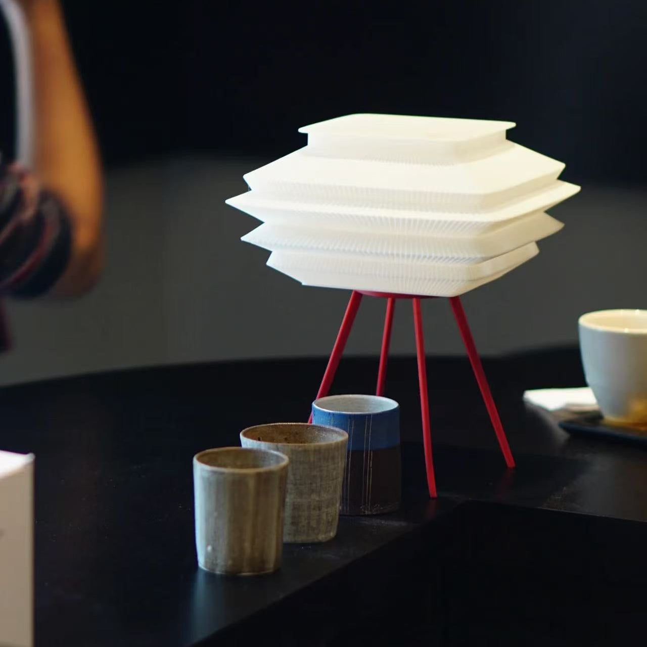 Modern Pleated Table Lamp – 3D Printed LED Desk Light with Red Tripod Base-3