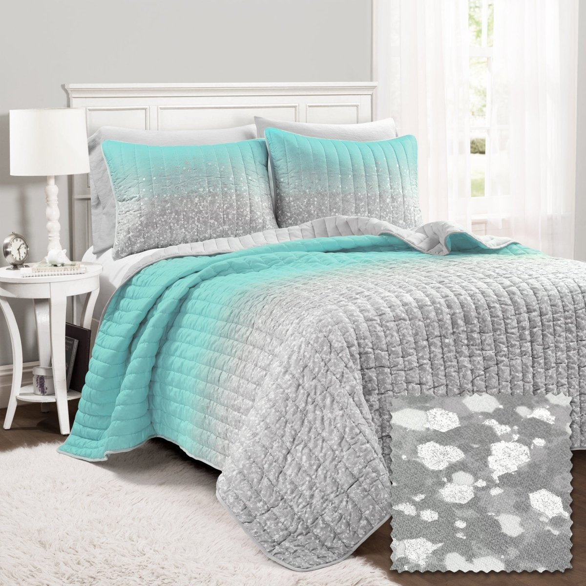 Glitter Ombre Metallic Print Quilt Set With Pillowcases