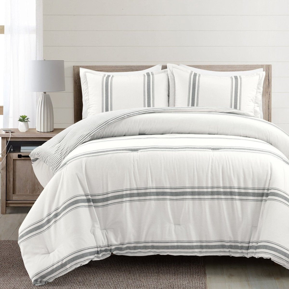 Farmhouse Stripe Reversible Comforter Set