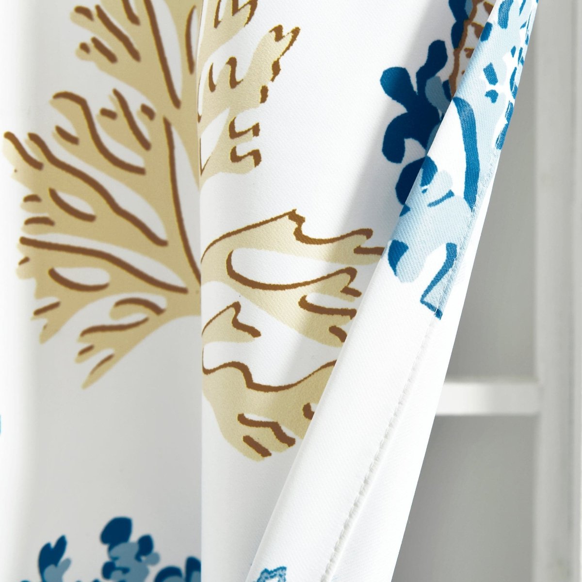 Coastal Reef Feather Light Filtering Valance