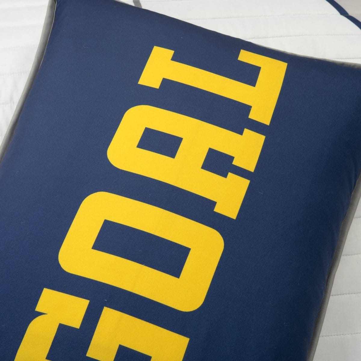 Soccer Game Reversible Quilt Set