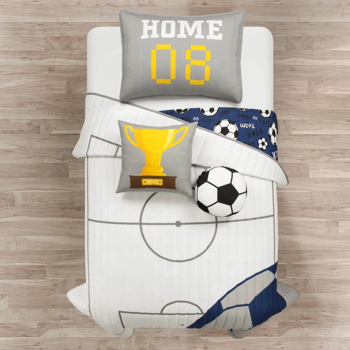 Soccer Game Reversible Quilt Set