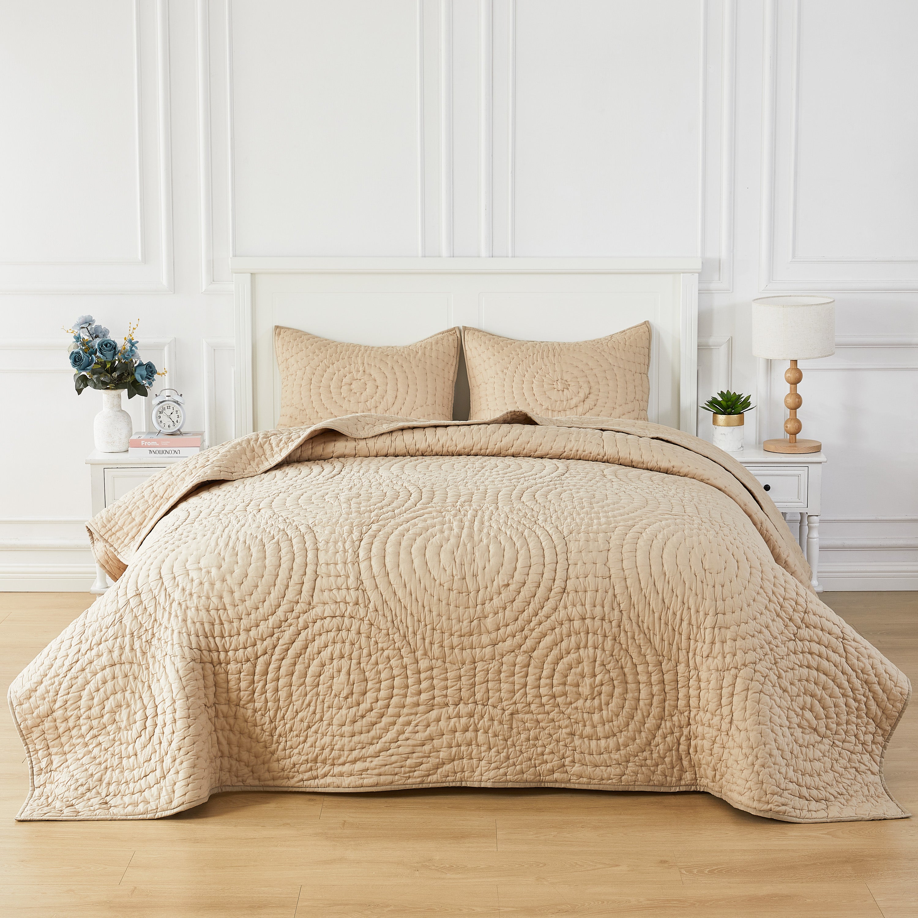 Halo Cotton Voile Hand Stitched Quilt Set