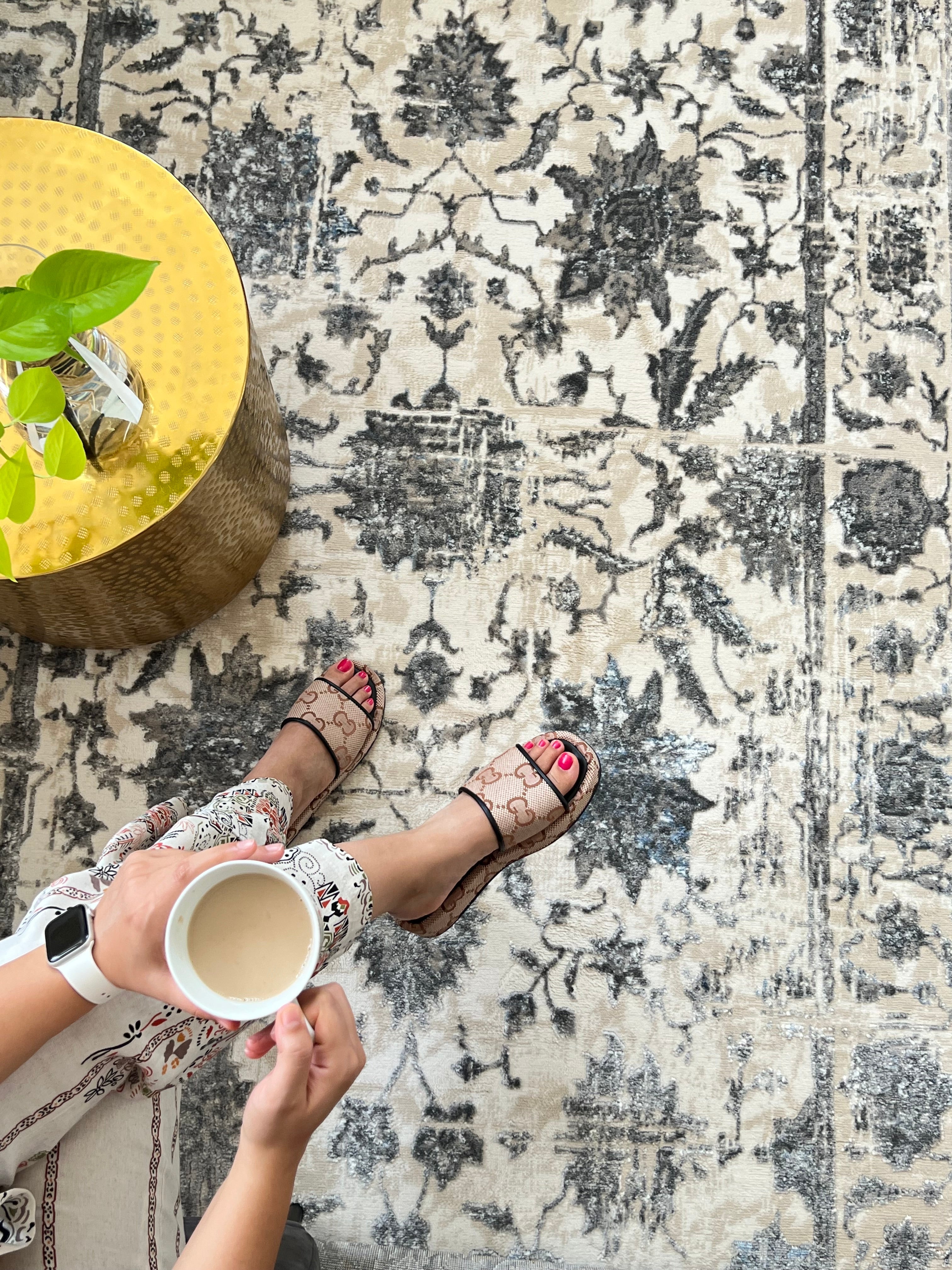 ROY's Home High&Low Area Rugs, Big Flower Vintage Lines Effect, Shiny Dark and Silver Effect