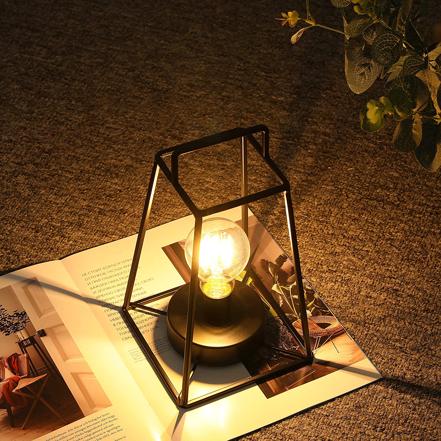 11.5’‘High Retro Style Geometric Table Lamp-3