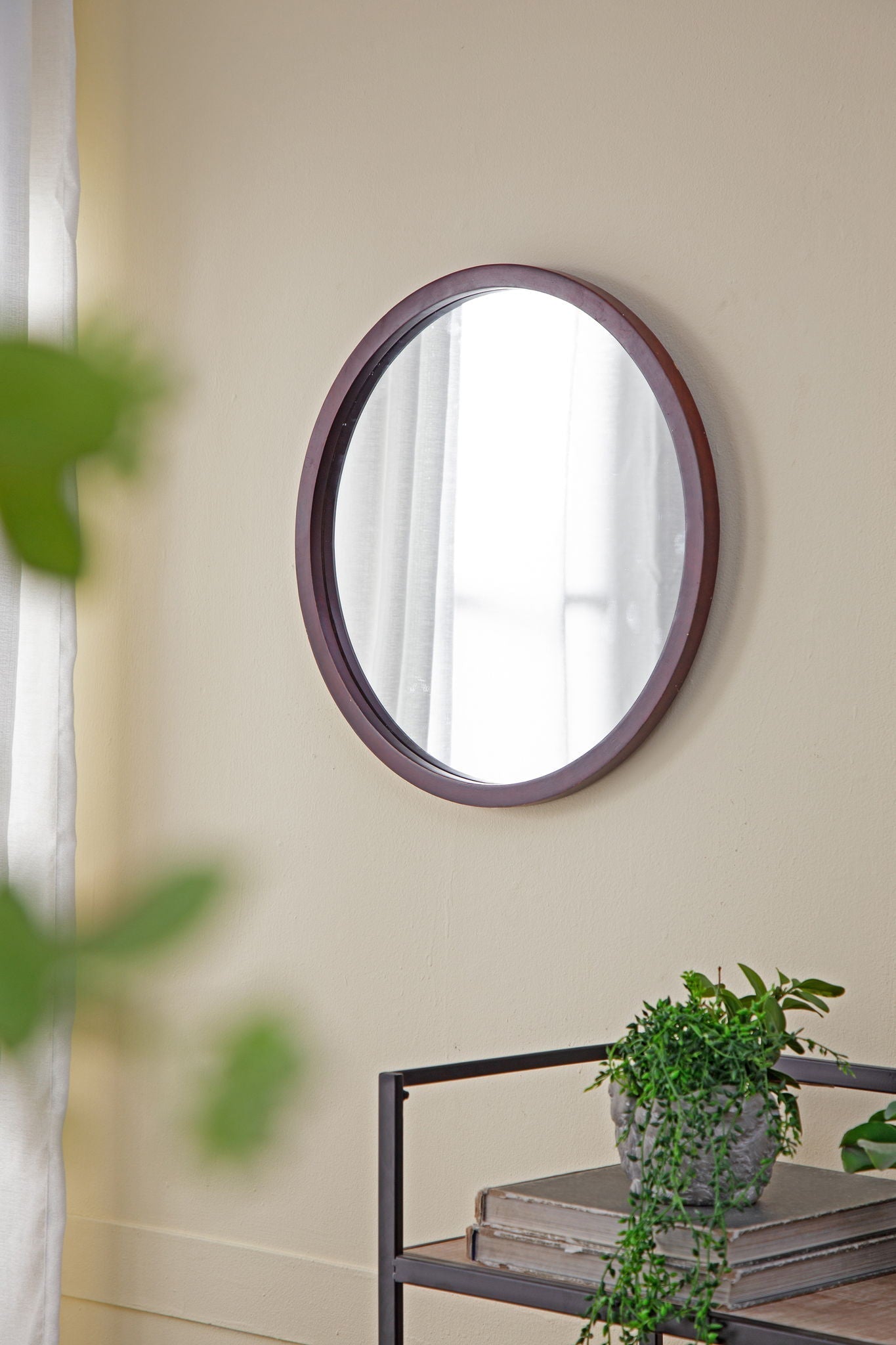 Circle Wall Mirror With Wooden Frame for Living Room