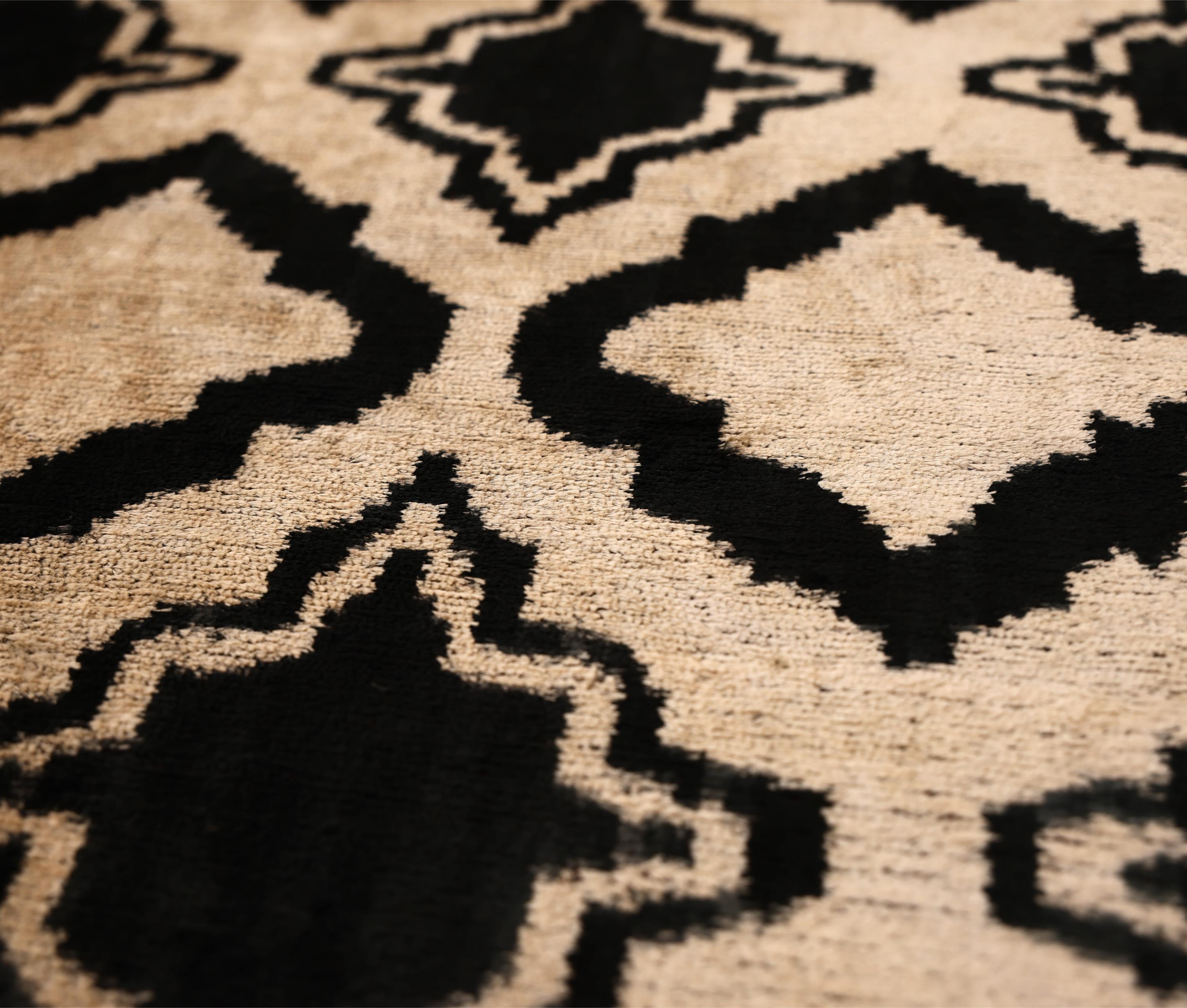 Hand-Knotted Geometric Lattice Silk Velvet Pillow - 20x20 Black & Cream