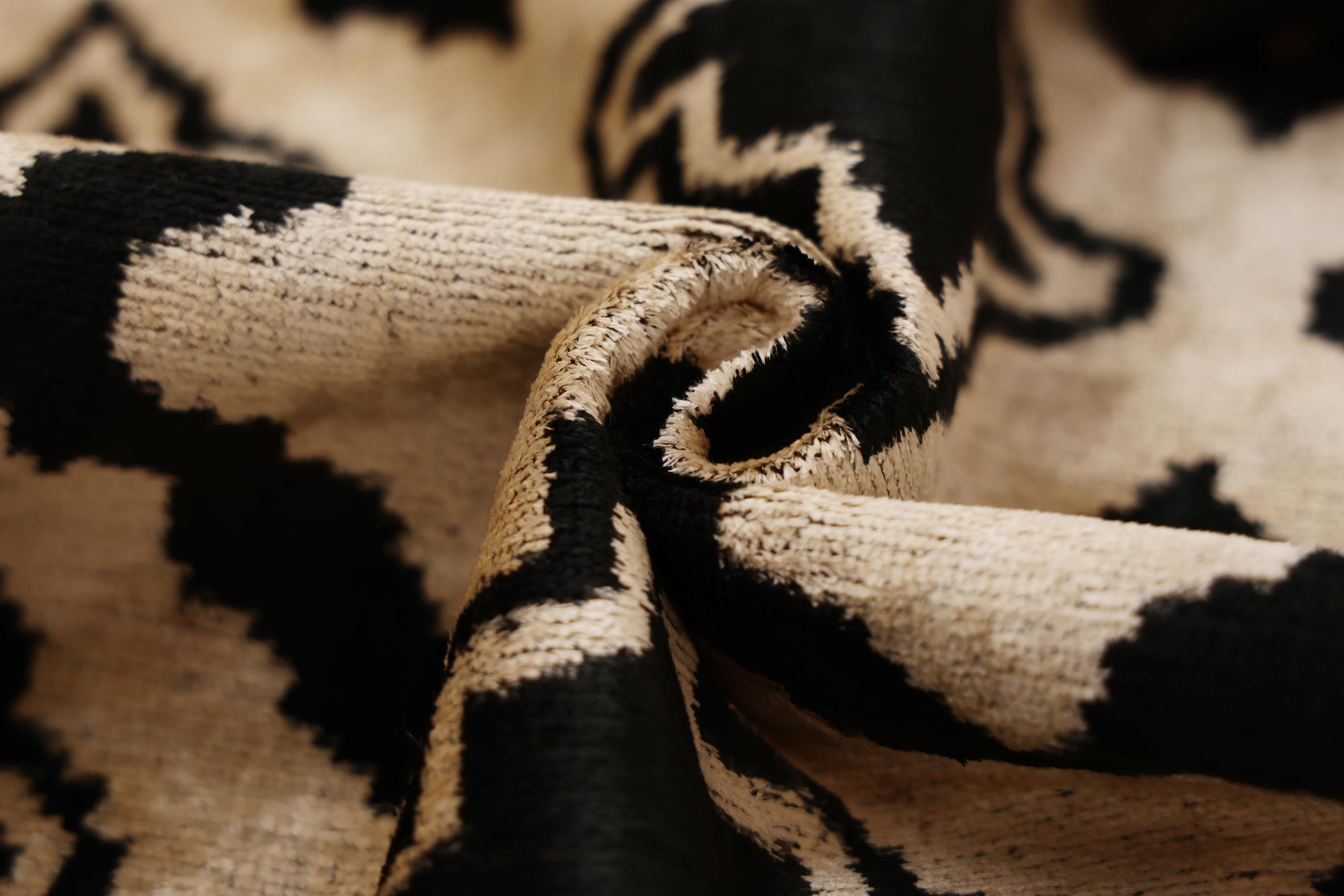 Hand-Knotted Geometric Lattice Silk Velvet Pillow - 20x20 Black & Cream