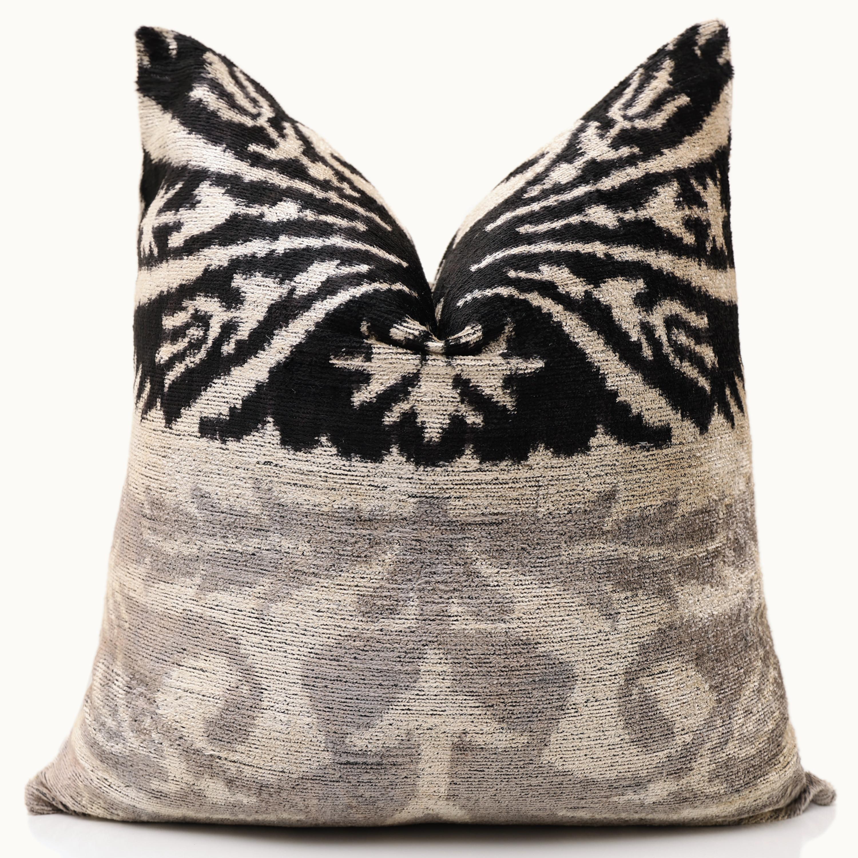 Hand-Knotted Split-Tone Silk Velvet Pillow - 20x20 Black & Silver