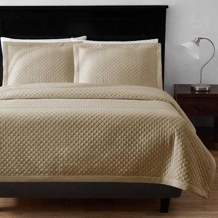 Quilted Shams & Coverlets - PRHOMZ