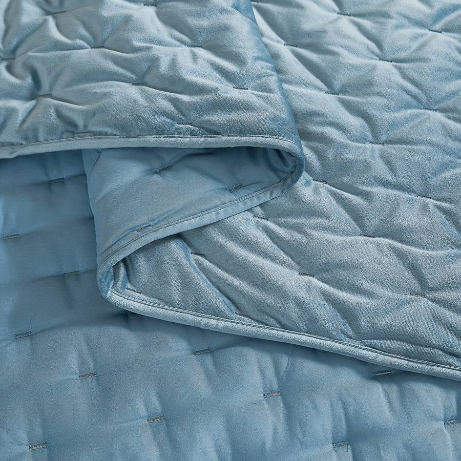 King/CAL King Size 3-Piece Blue Velvet Embroidered Super Soft Quilt Set-3