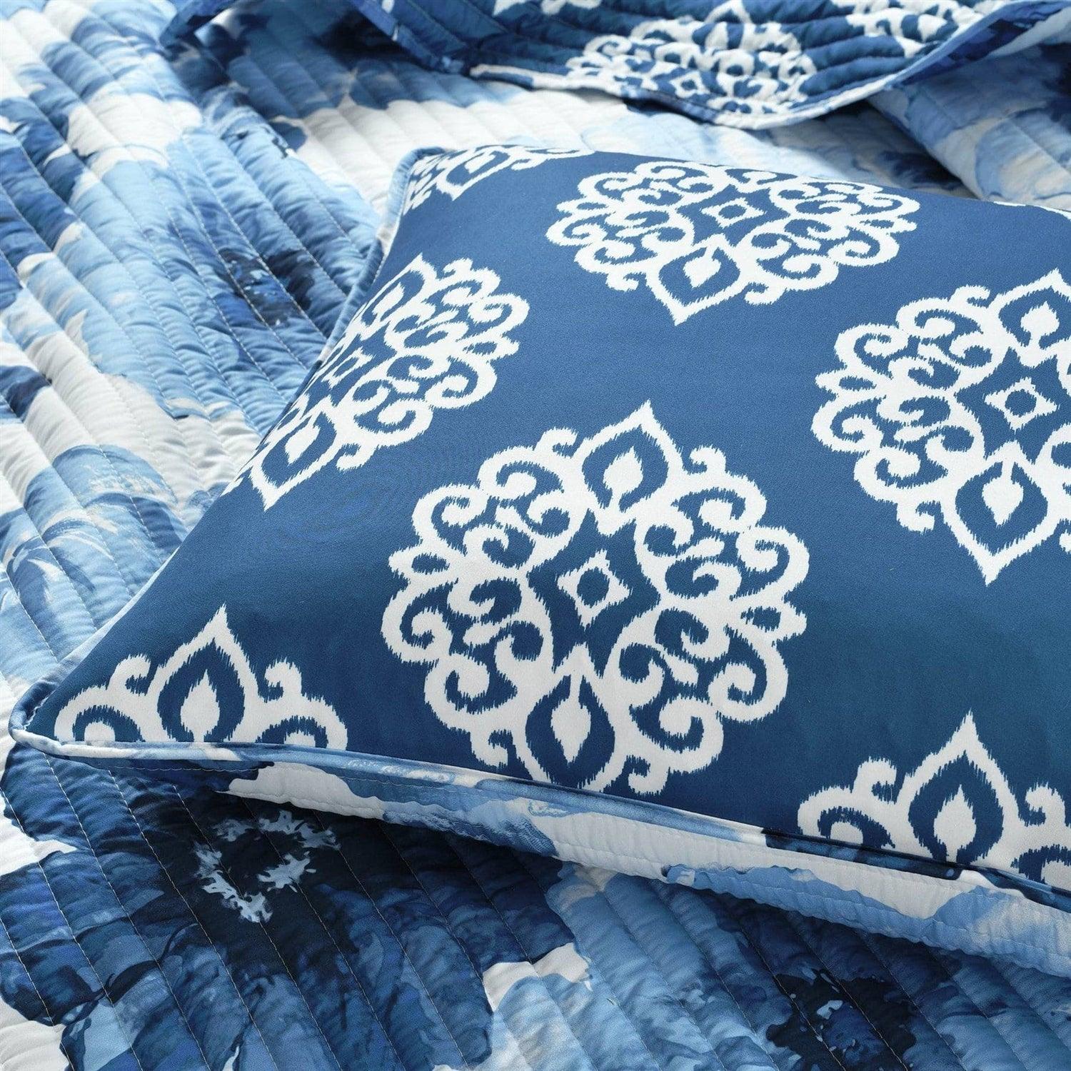 Full/Queen Blue Flowers Lightweight Polyester Microfiber Quilt Set - PRHOMZ