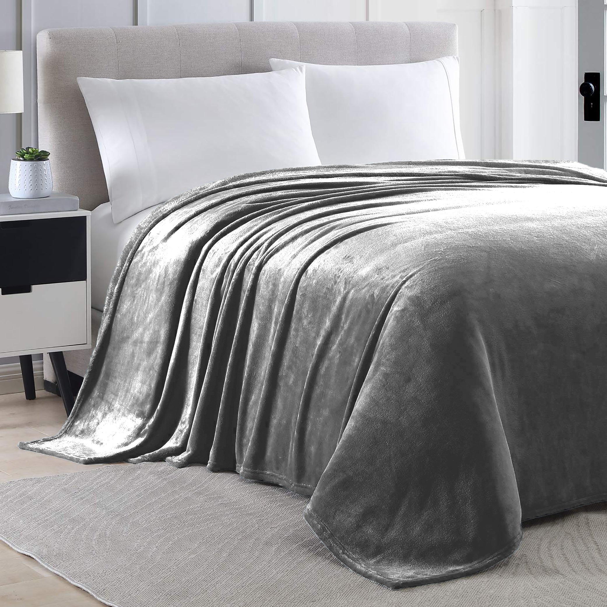 Full size Grey Extra Soft Cozy Microfiber Solid Color Throw Picnic Sofa Bed Blanket