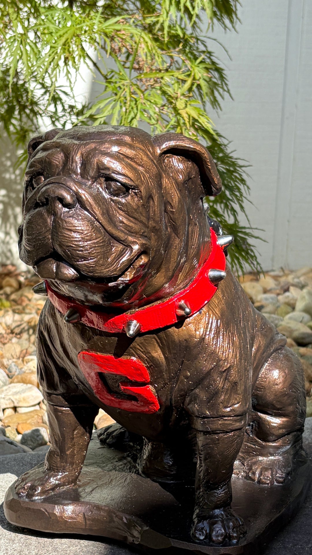 Bronze Metal Coating, Georgia Bulldogs Mascot Cement Sculpture for Garden, Yard, Home Decor and Porch.