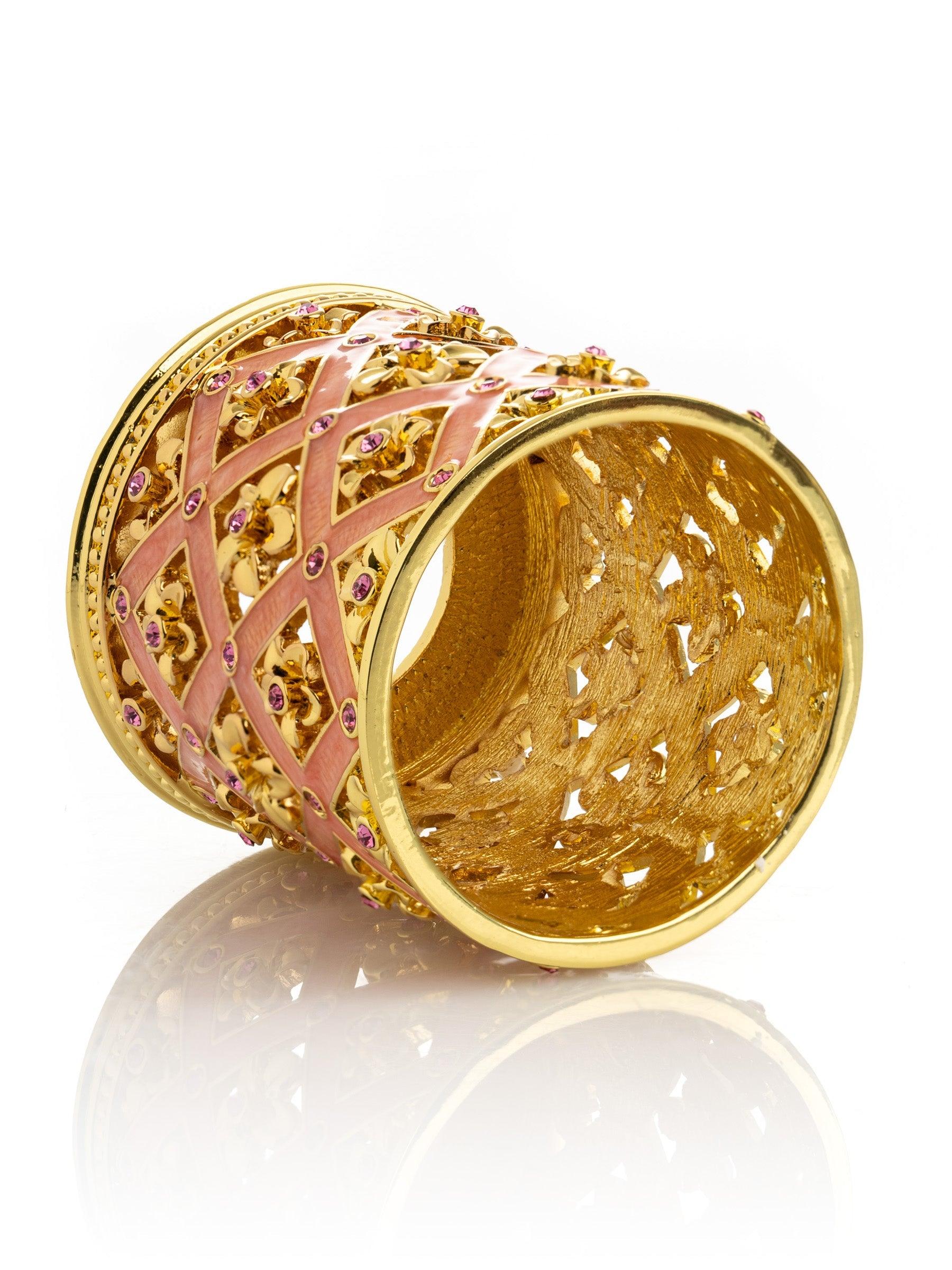 Pink Decorated Candle Holder – Elegant & Charming Decor - PRHOMZ