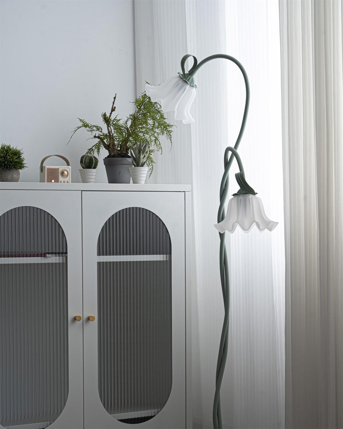 Calla Flower Floor Lamp Matte Green