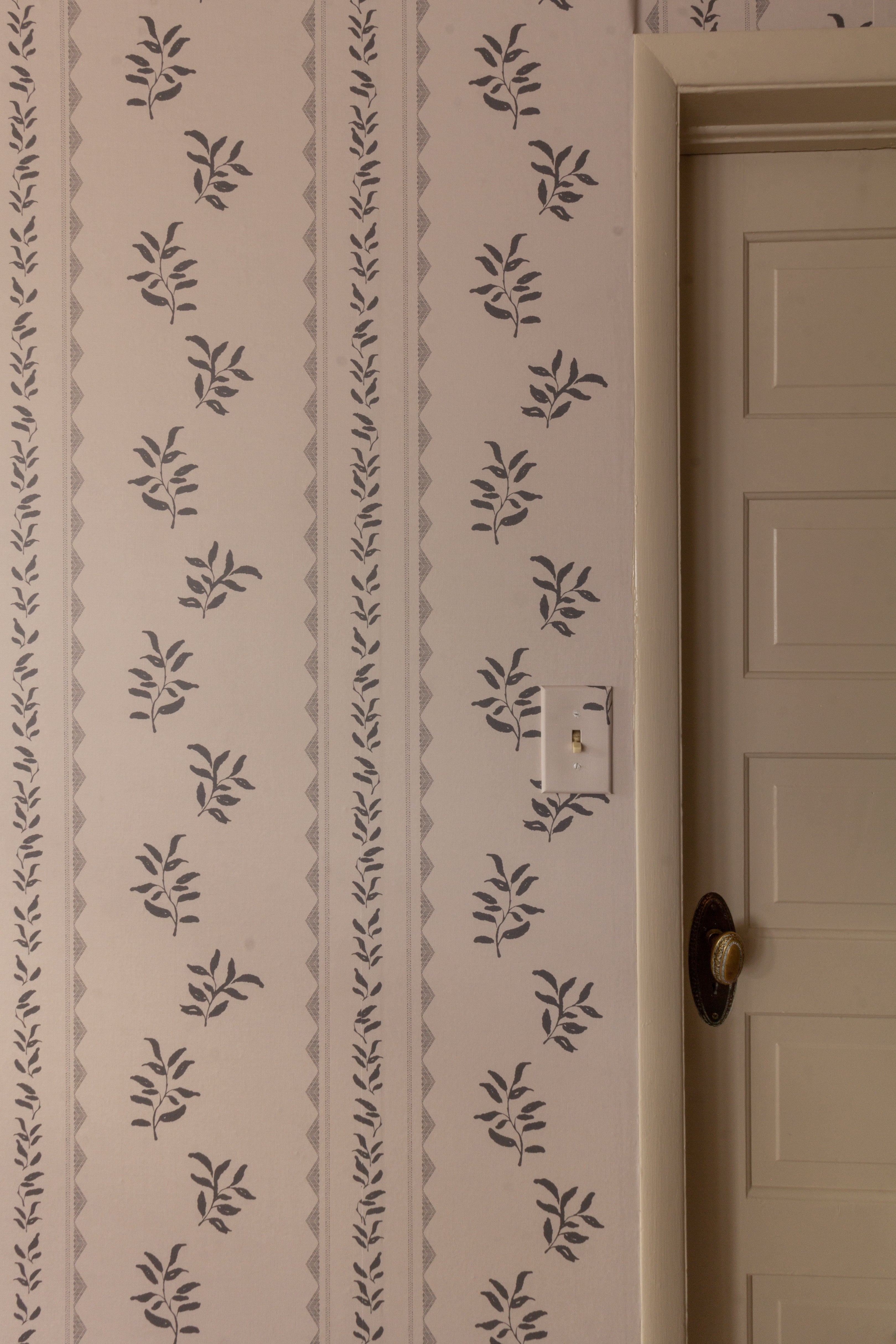 Colleen Wallpaper by Gabriela Dachin