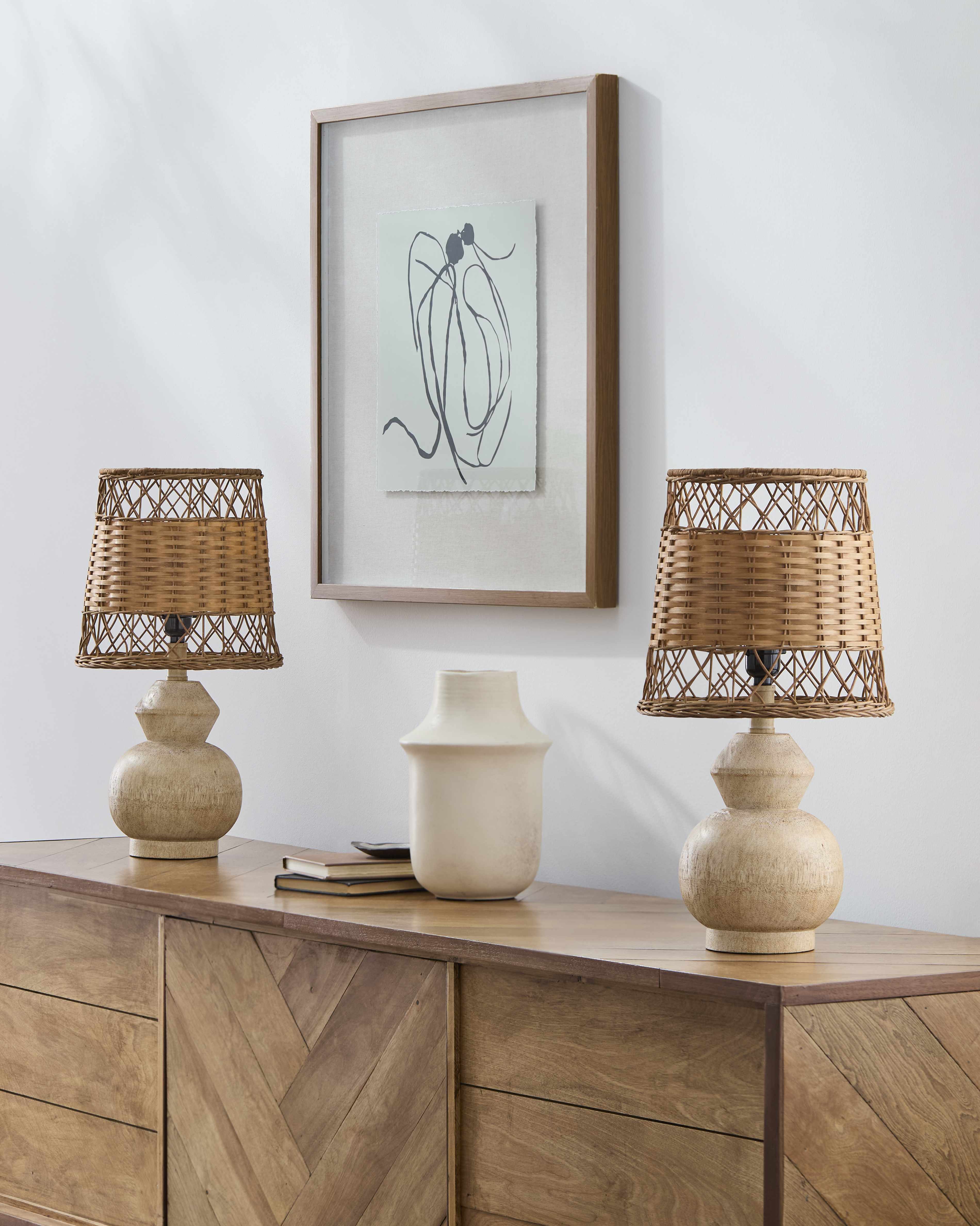 Dongobesh Rattan Brown Resin Table Lamp-0
