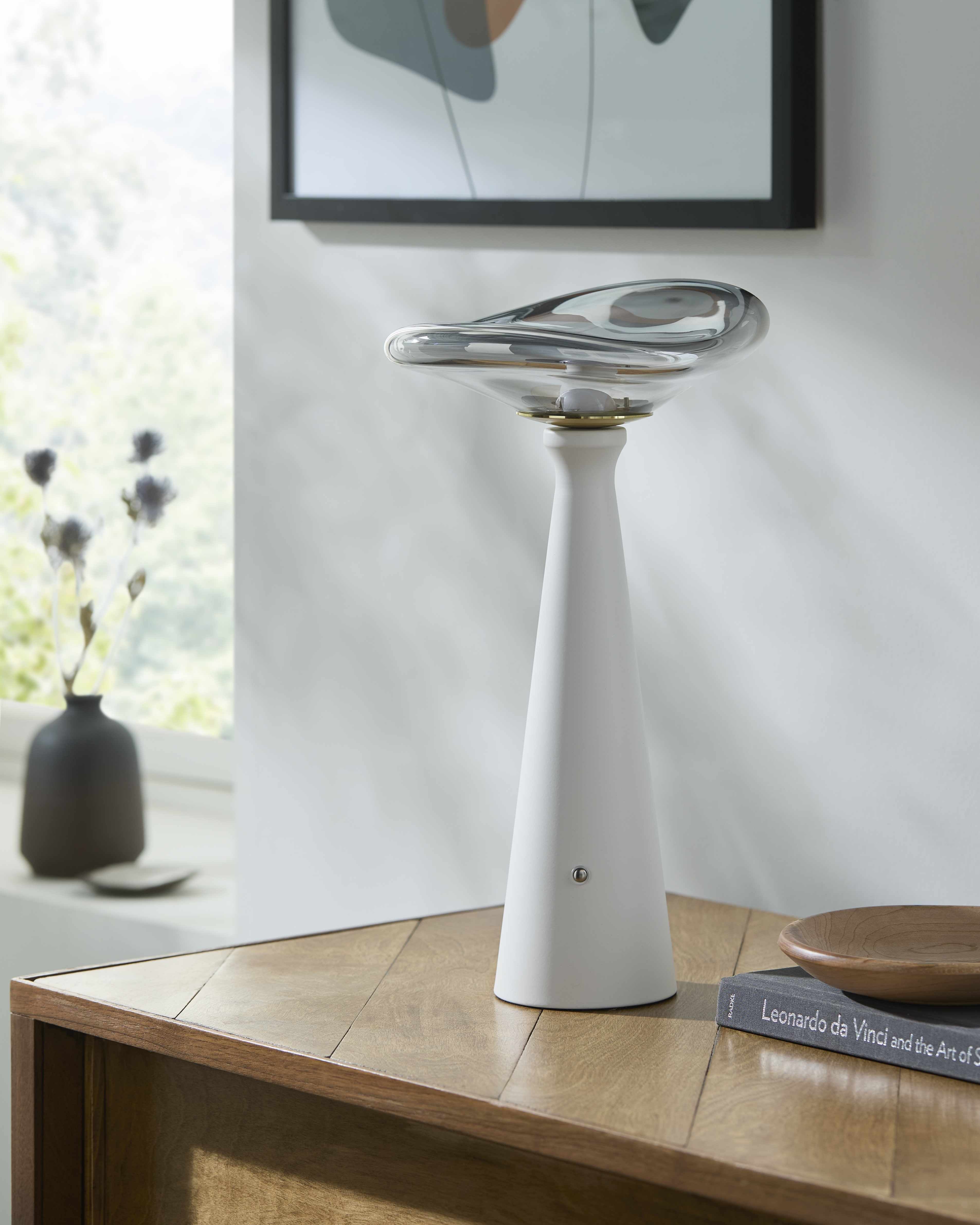 Dinteloord White Table Lamp-0