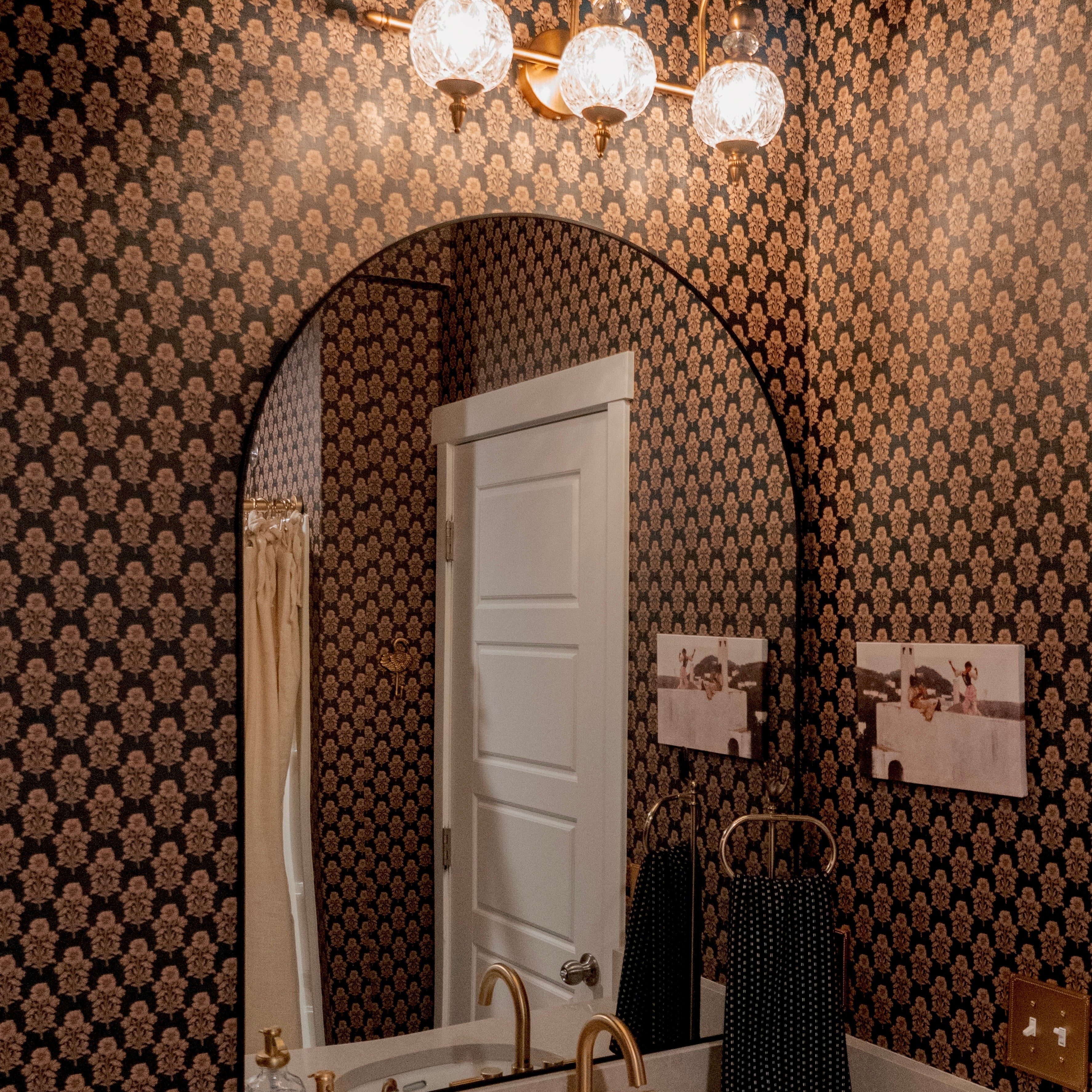 Jones Wallpaper by Taddy Mikelaites