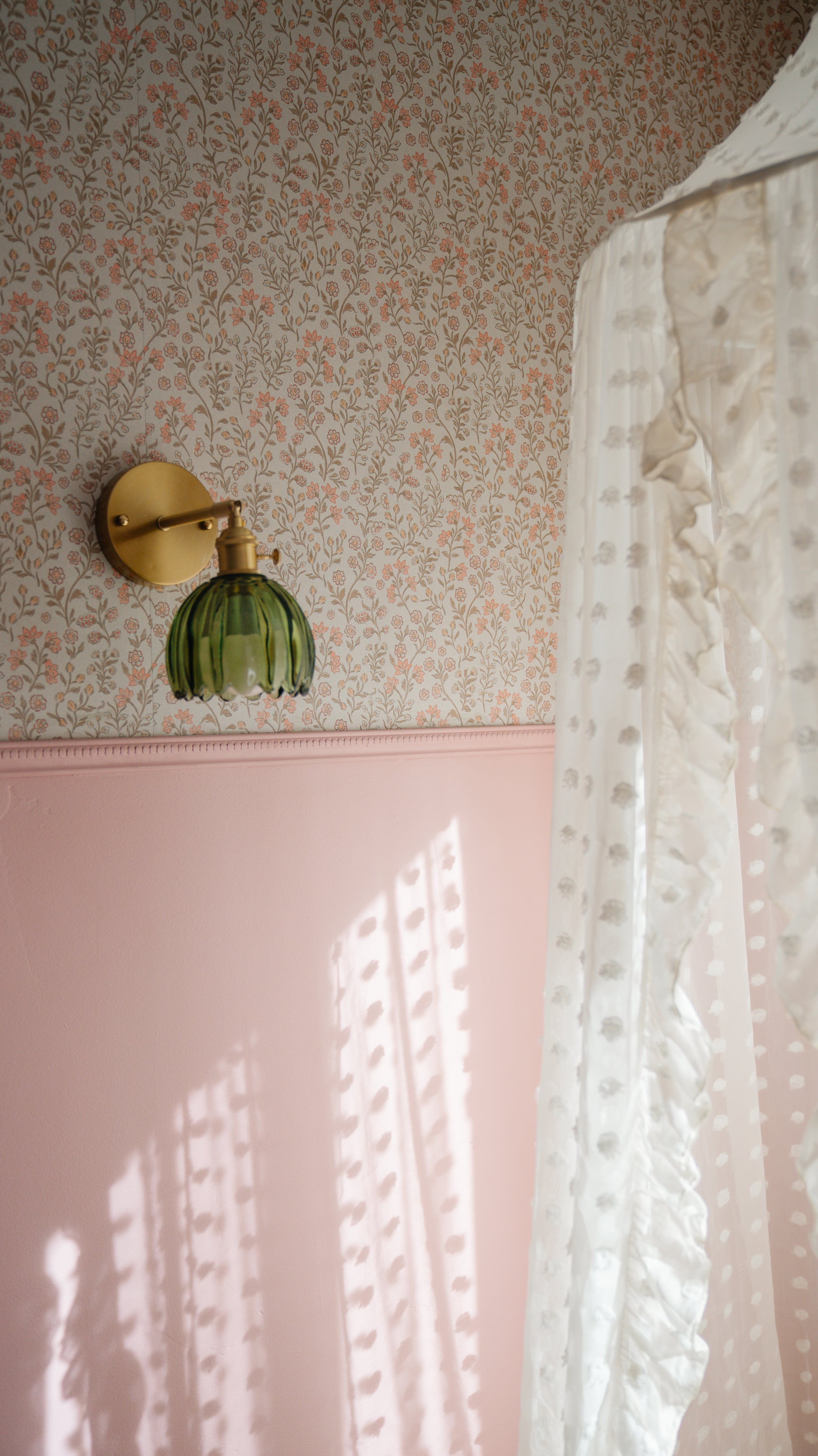 Penelope Wallpaper by Bloomery Decor