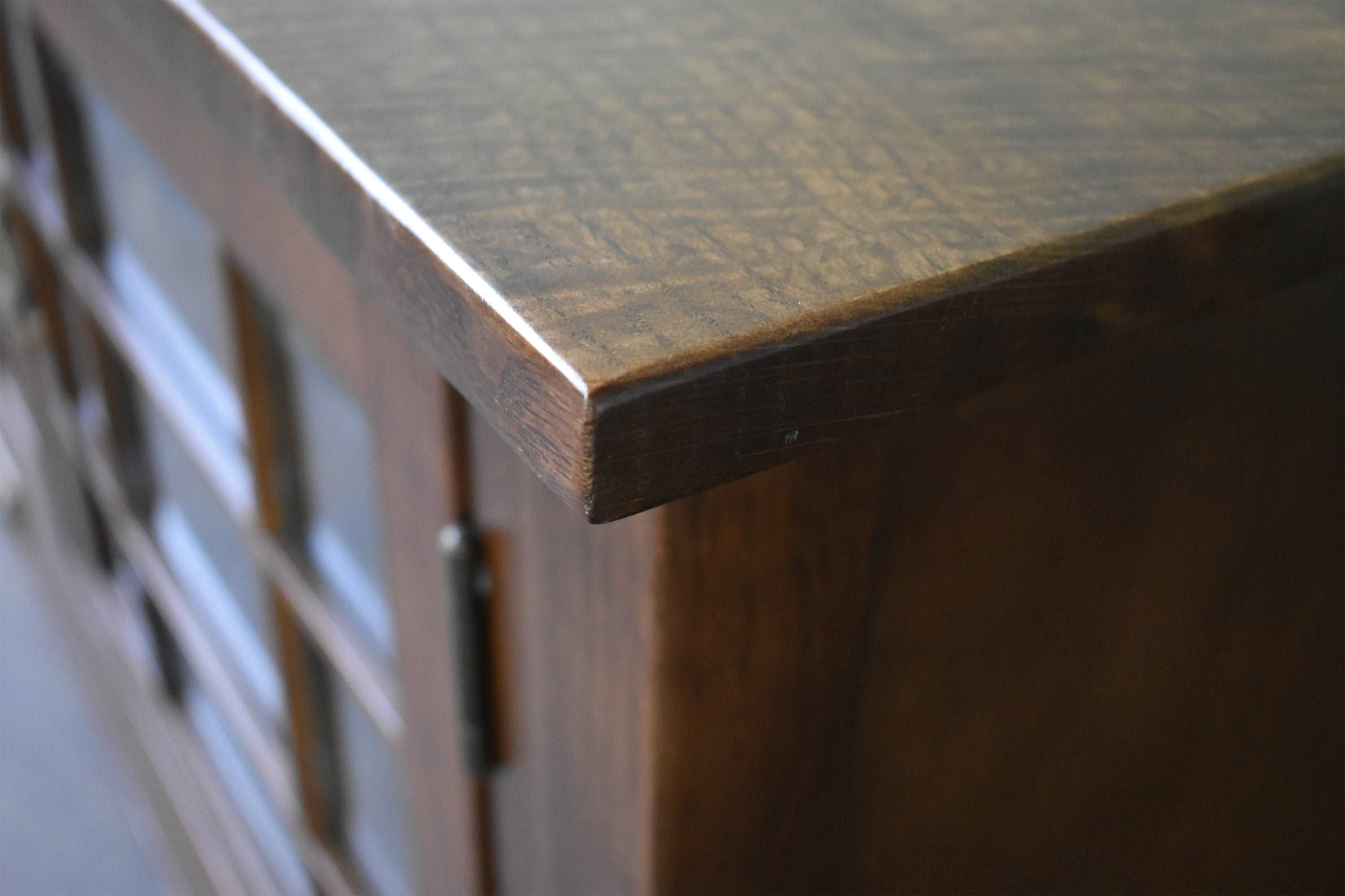 Mission Quarter Sawn Oak 48" TV Stand - Walnut