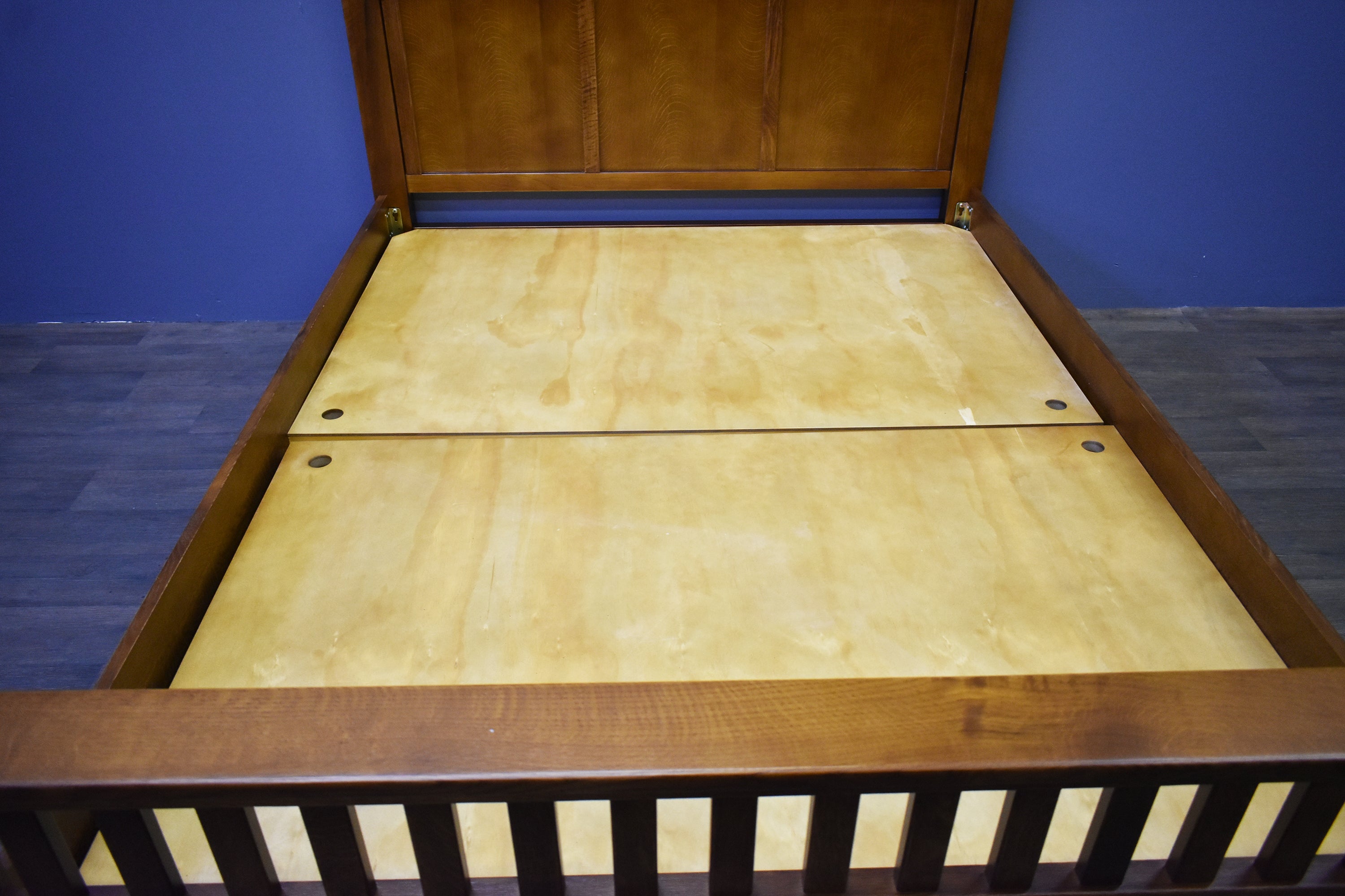 Mission Style Quarter Sawn Oak Bed with Slats - Michael's Cherry