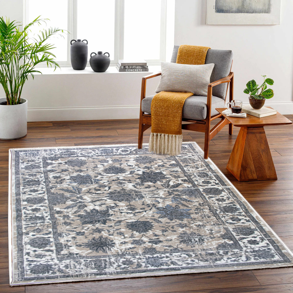 ROY's Home Navy Big Flower Area Rugs, Vintage Effect Lines
