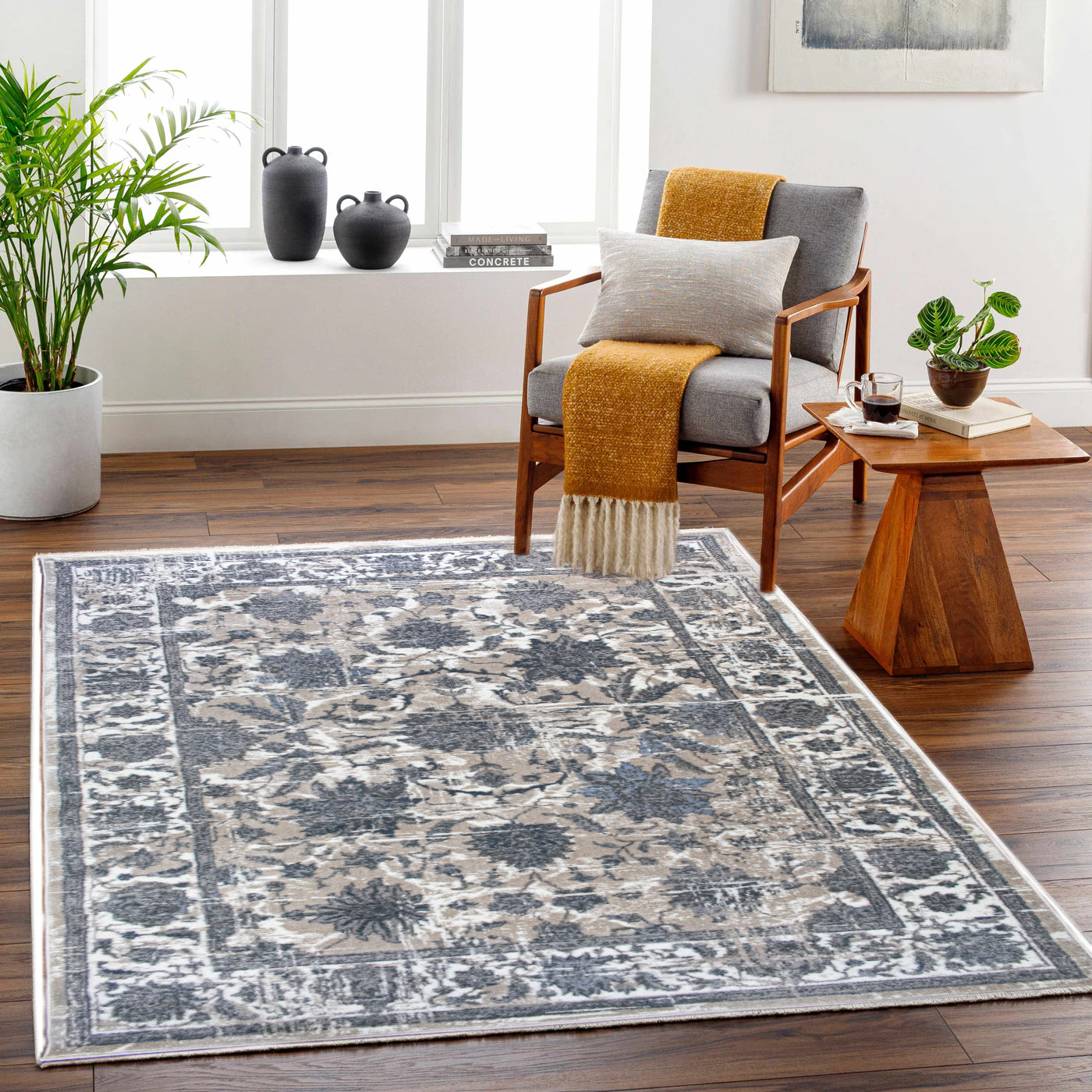 ROY's Home Navy Big Flower Area Rugs, Vintage Effect Lines