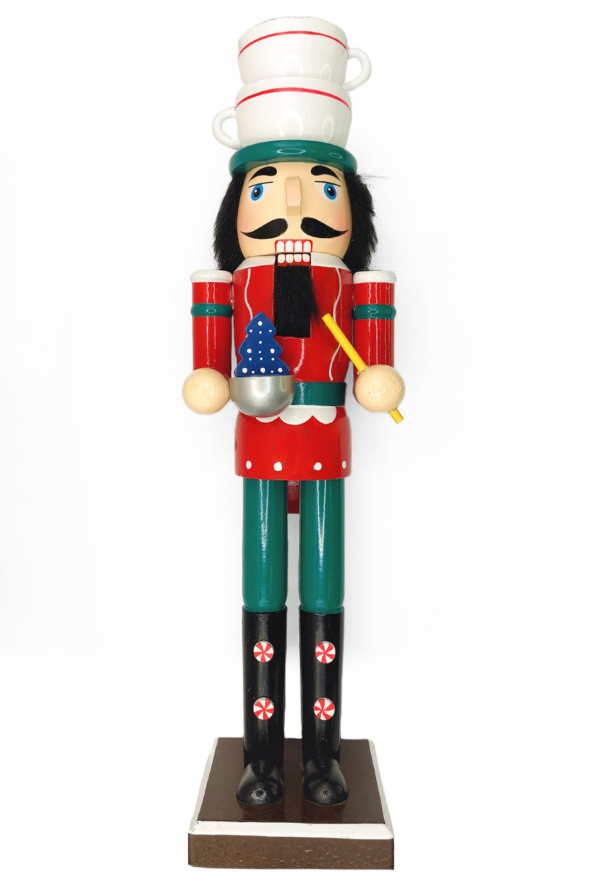 Christmas Nutcracker with the Christmas Tree. Wizardi Classic Wooden Festive Decoration F07M14-41-N01058A-0
