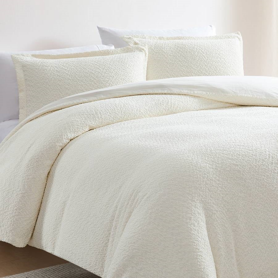 Full / Queen 3-Piece Off White Boucle Duvet Cover Set-1