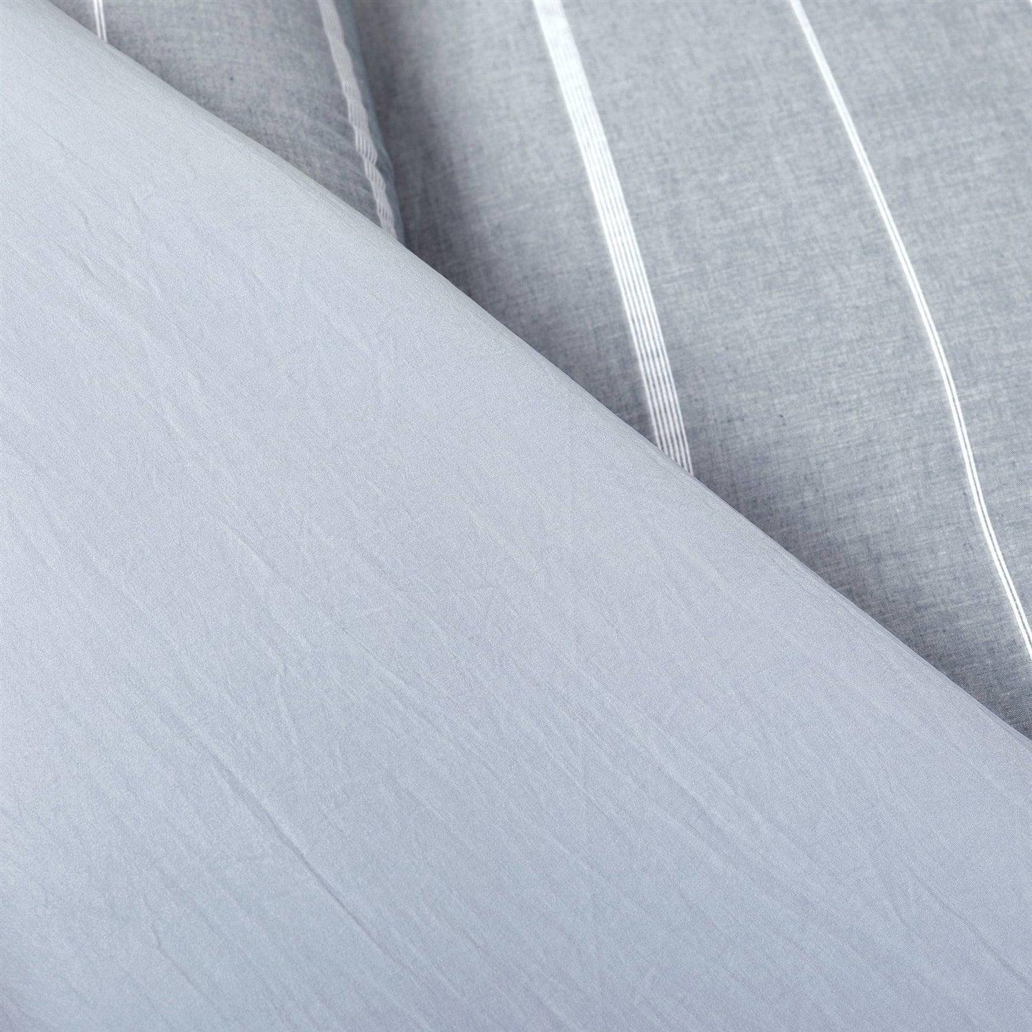 Full/Queen Blue Grey Off-White Stripe 3-Piece Lightweight Comforter Set - PRHOMZ