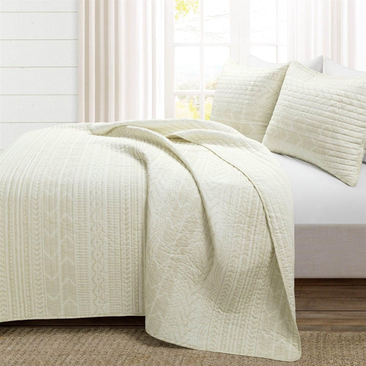 Full/Queen Scandinavian Chevron Ivory Beige Reversible Cotton Quilt Set - PRHOMZ
