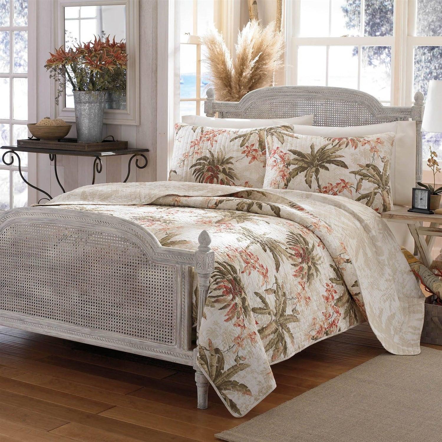 Full / Queen Cotton Coastal Palm Tree Floral 3 Piece Reversible Quilt Set - PRHOMZ