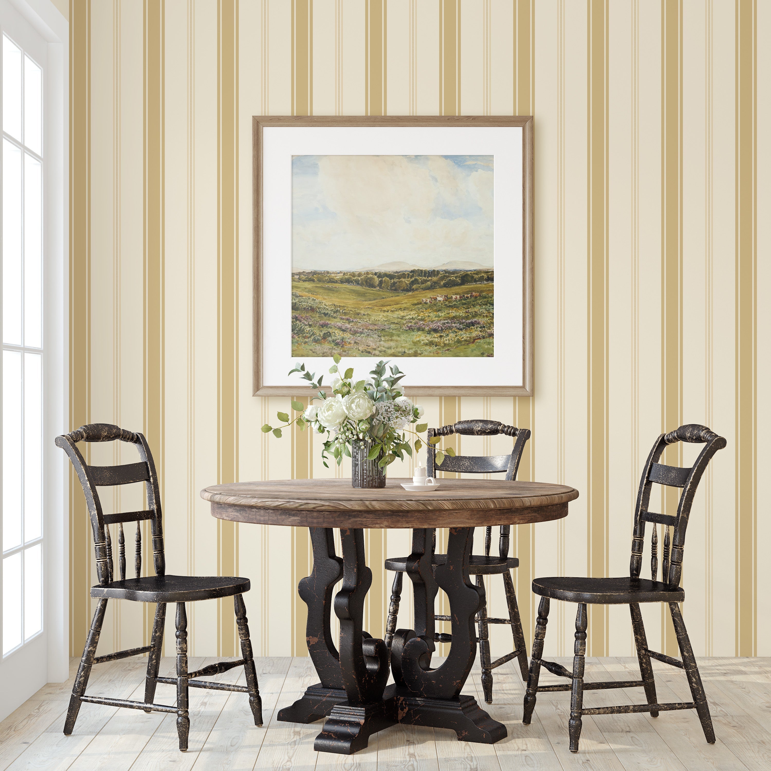 Frances Wallpaper by Ali Anni