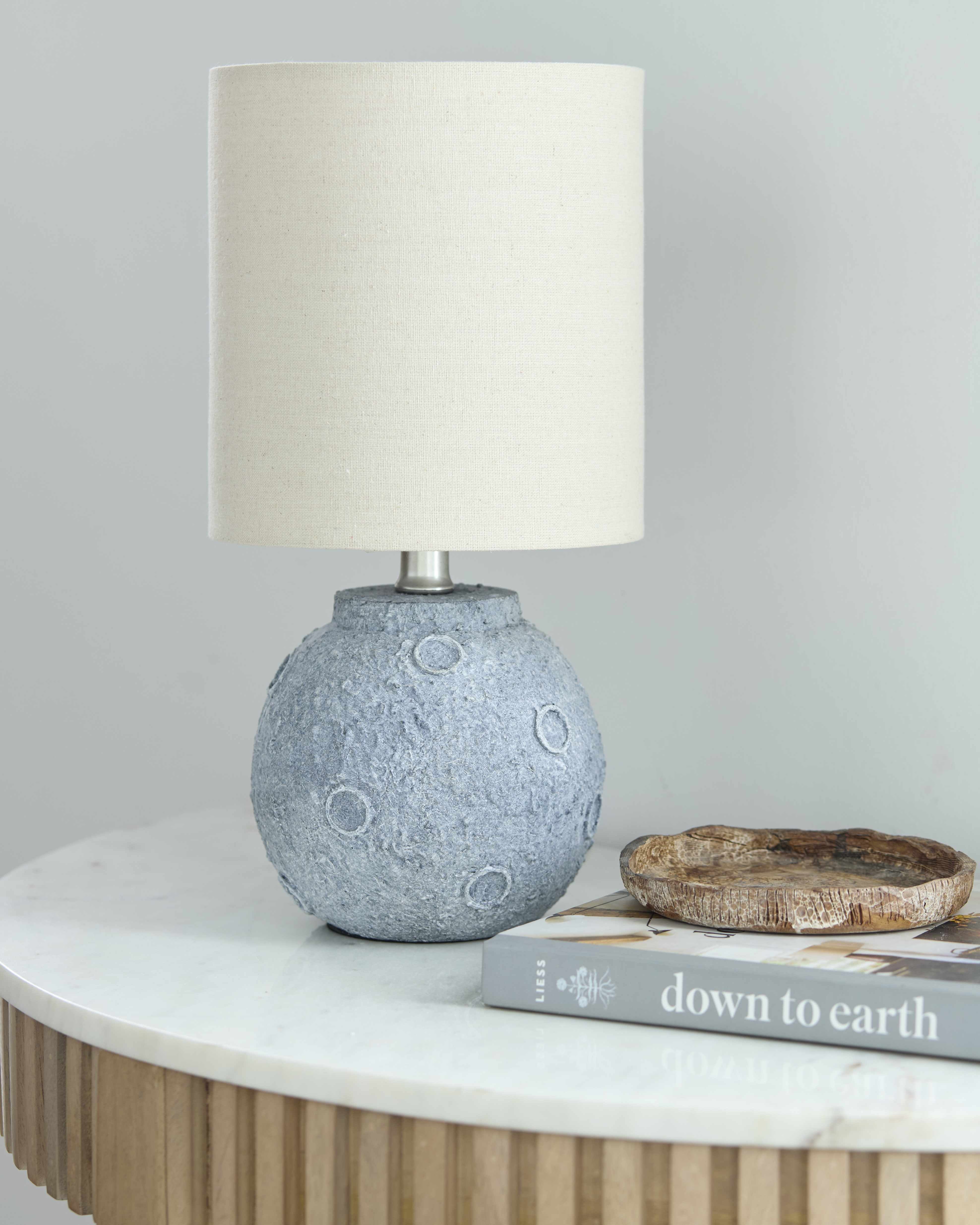 Filattiera Gray Table Lamp-1