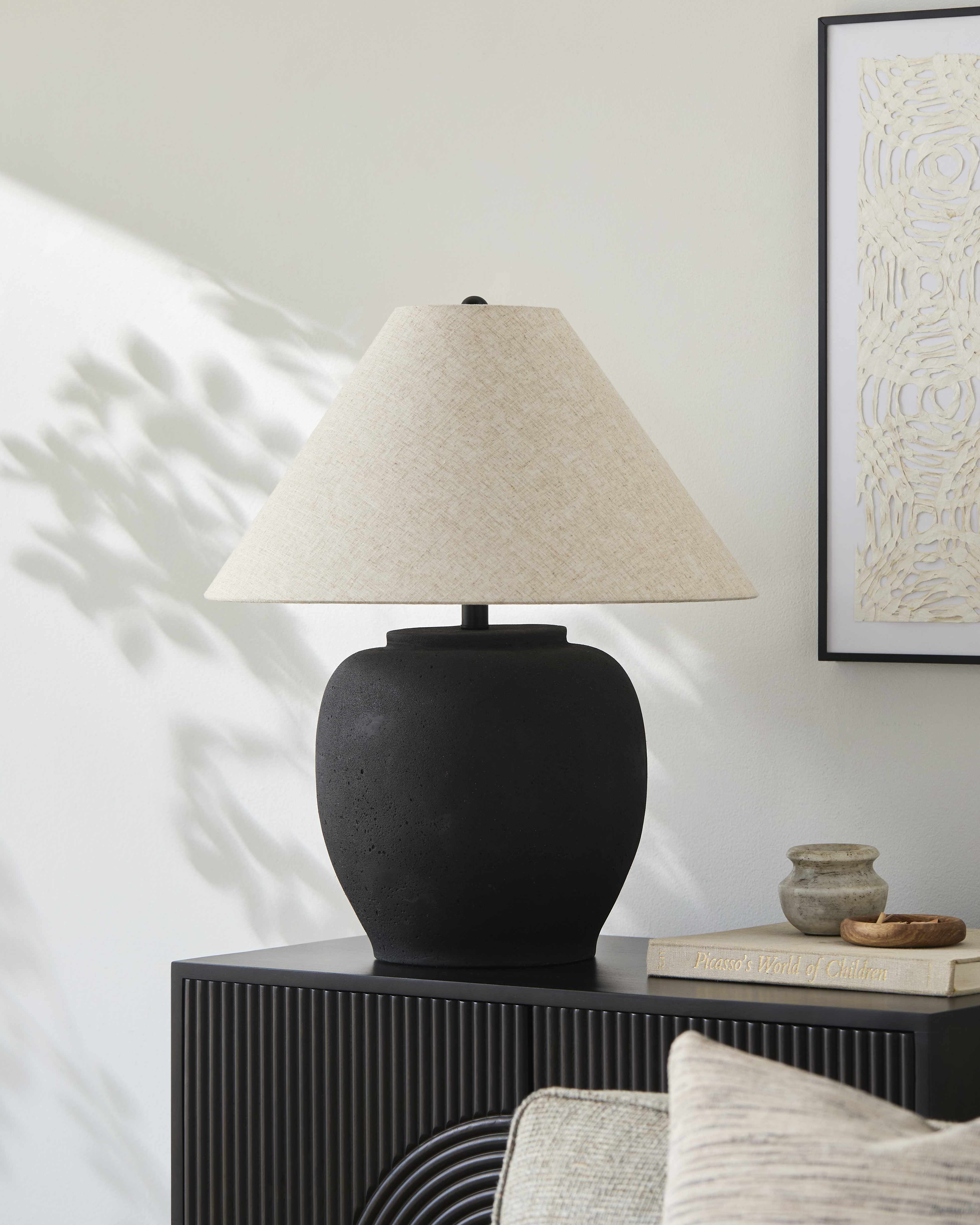 Gurgurnica Table Lamp-4